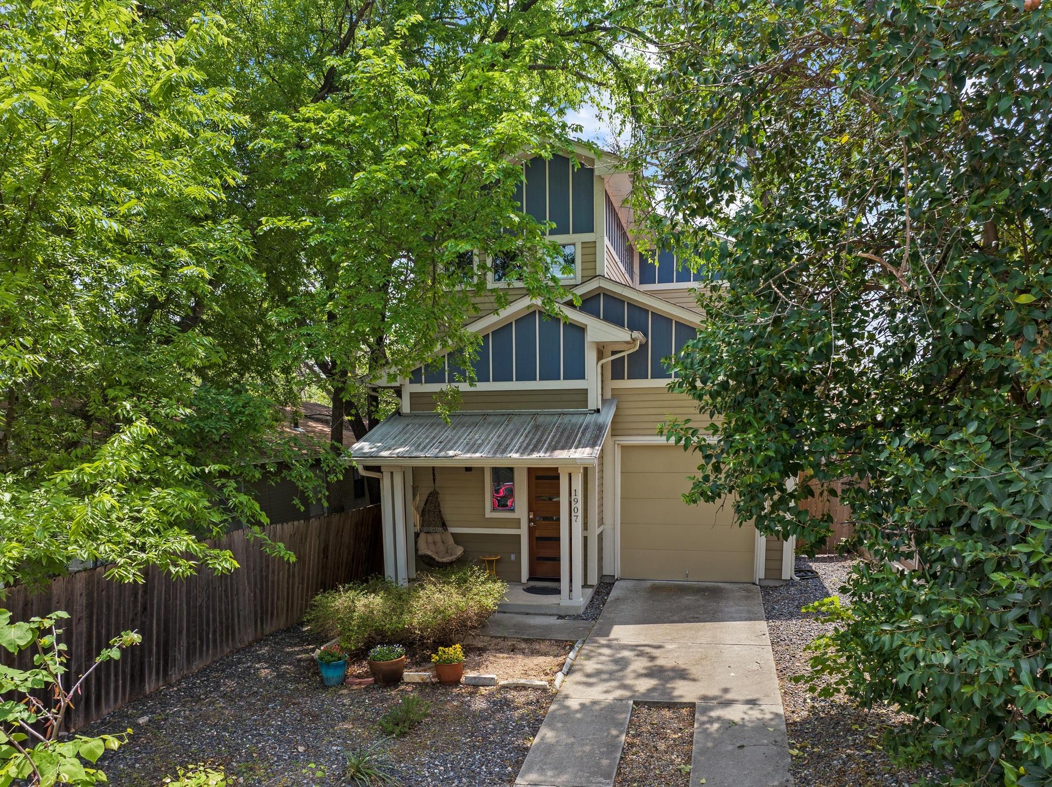1907 E 20th St, Austin, TX 78722