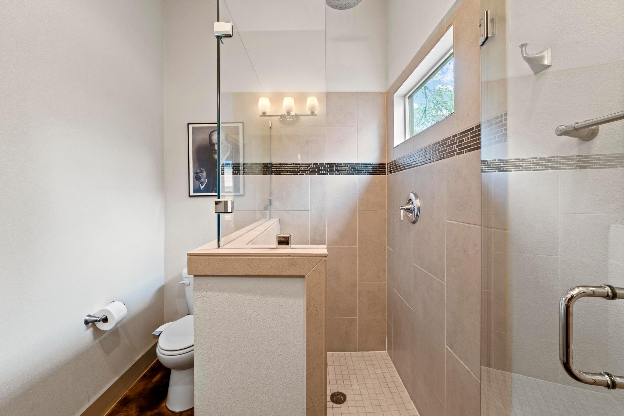 1907 E 20th St, Austin, TX 78722