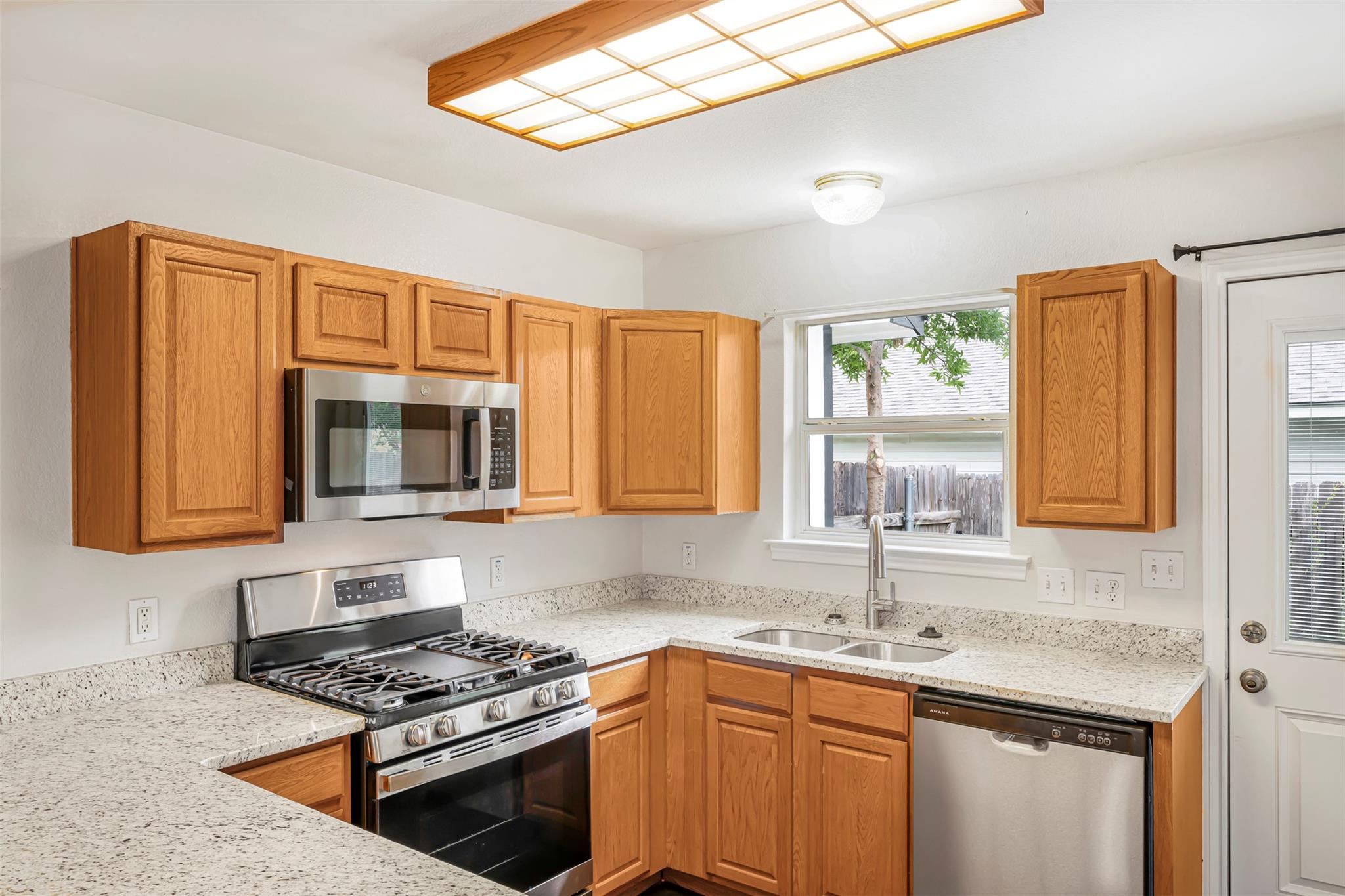 613 Broken Bow Dr, Round Rock, TX 78681