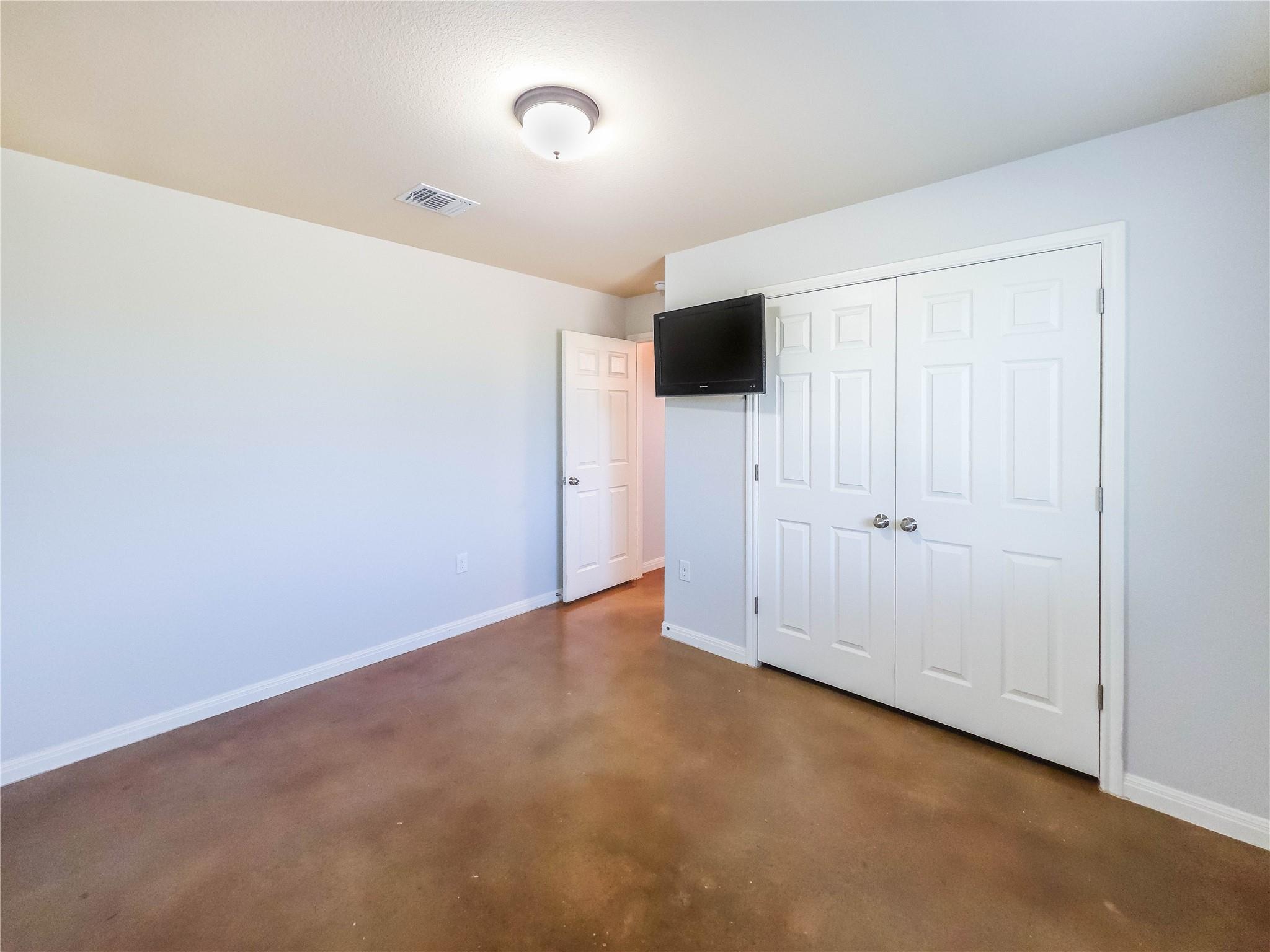 120 Lost Oaks Ct, Liberty Hill, TX 78642