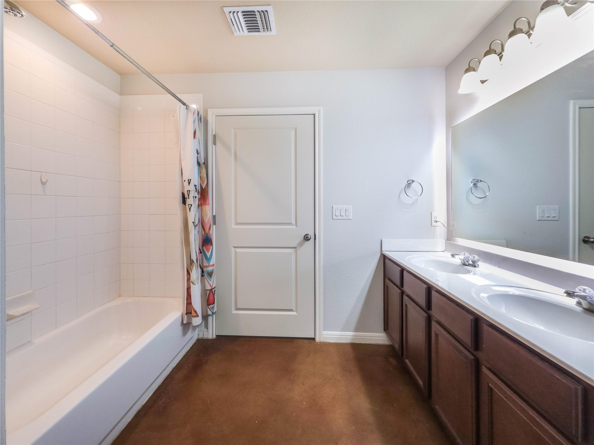 120 Lost Oaks Ct, Liberty Hill, TX 78642