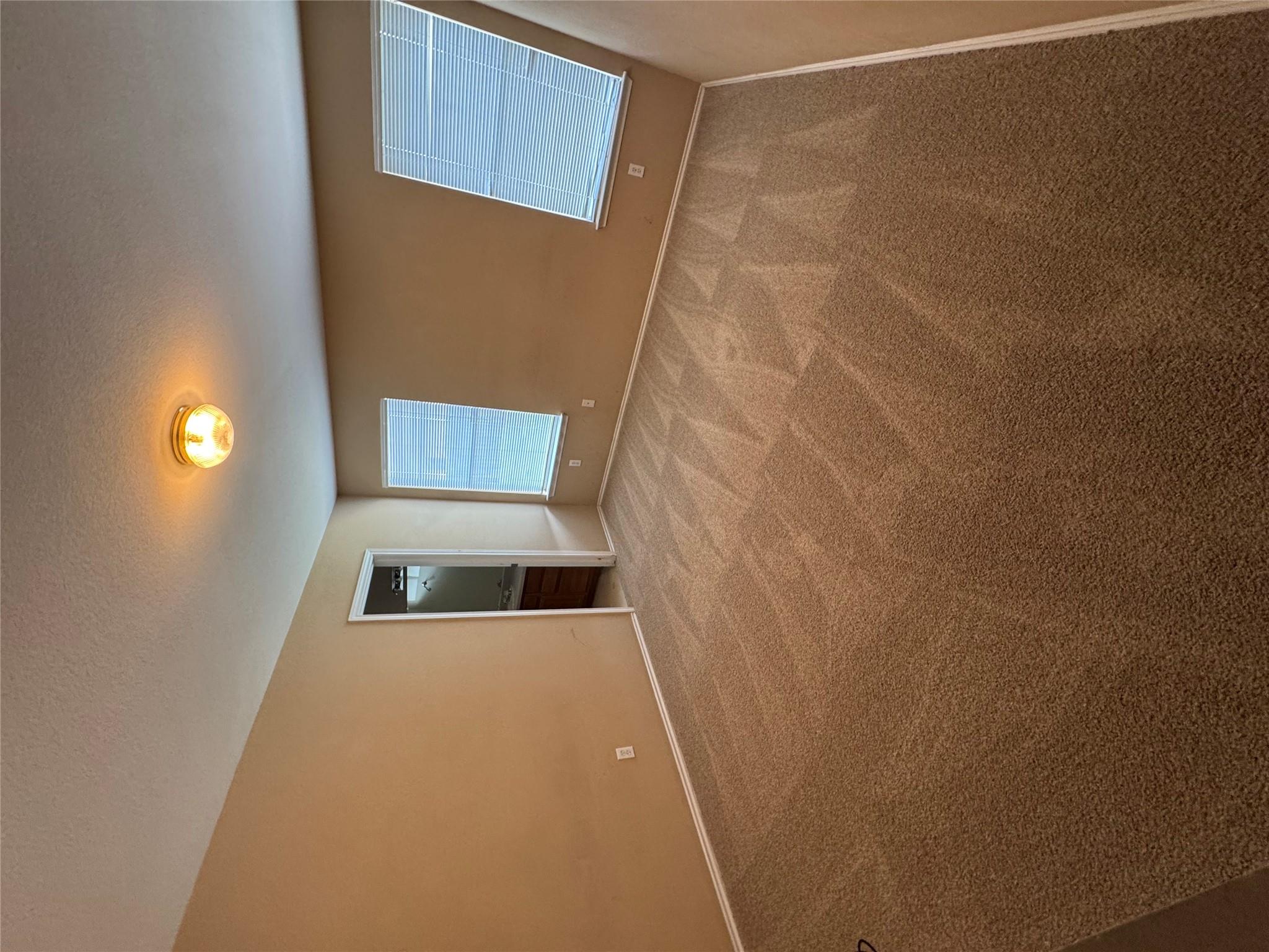 209 LAKE WASHINGTON Dr, Kyle, TX 78640
