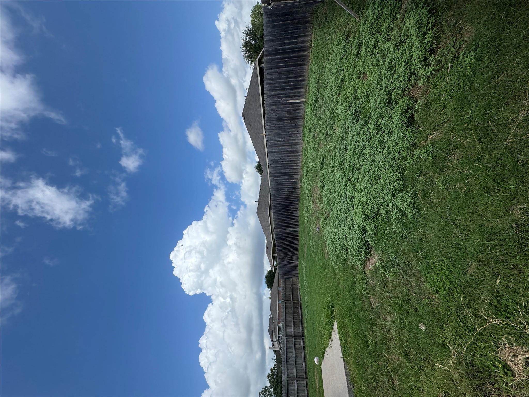 209 LAKE WASHINGTON Dr, Kyle, TX 78640