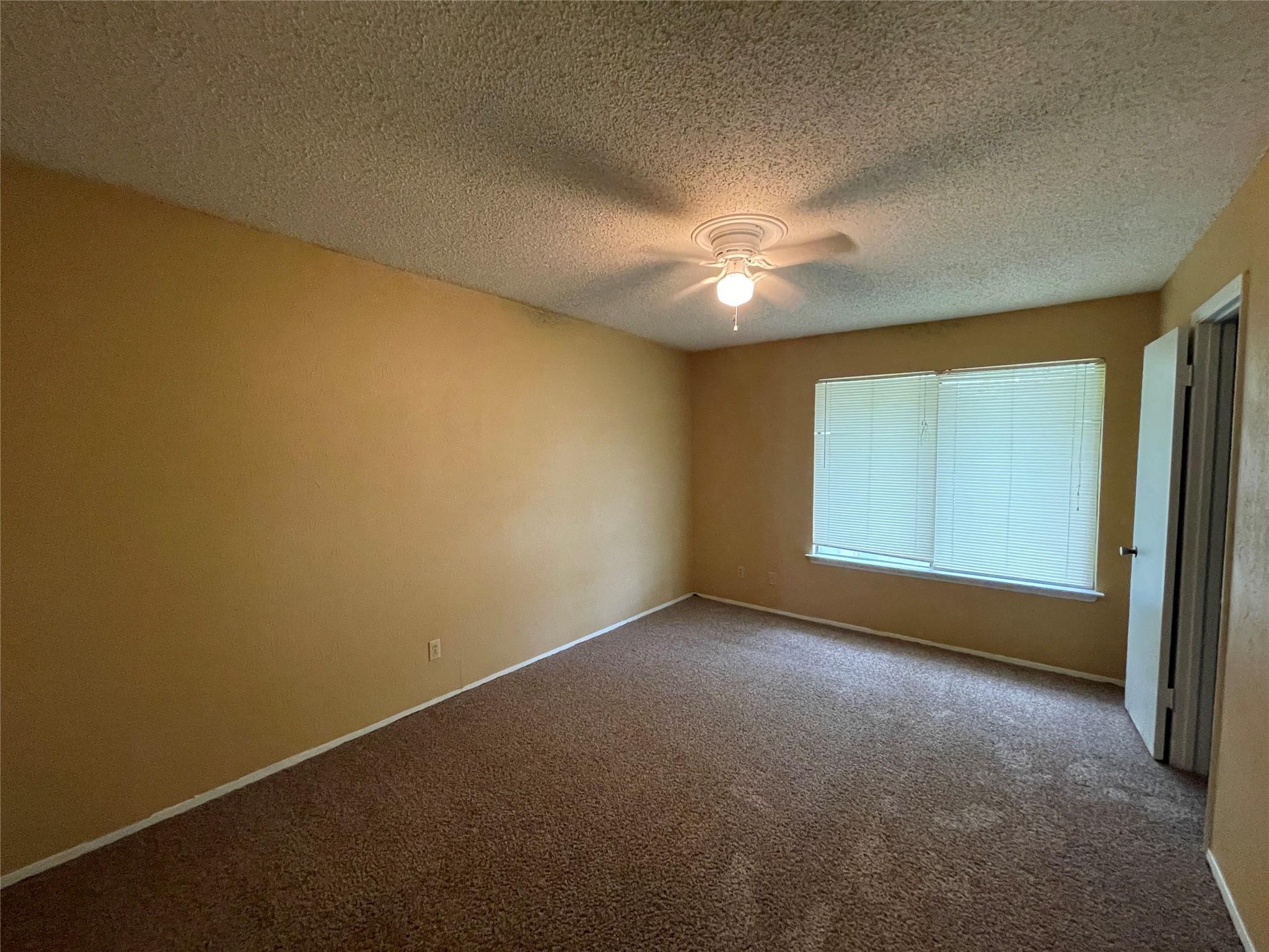 9611 Blue Creek Ln, Austin, TX 78758