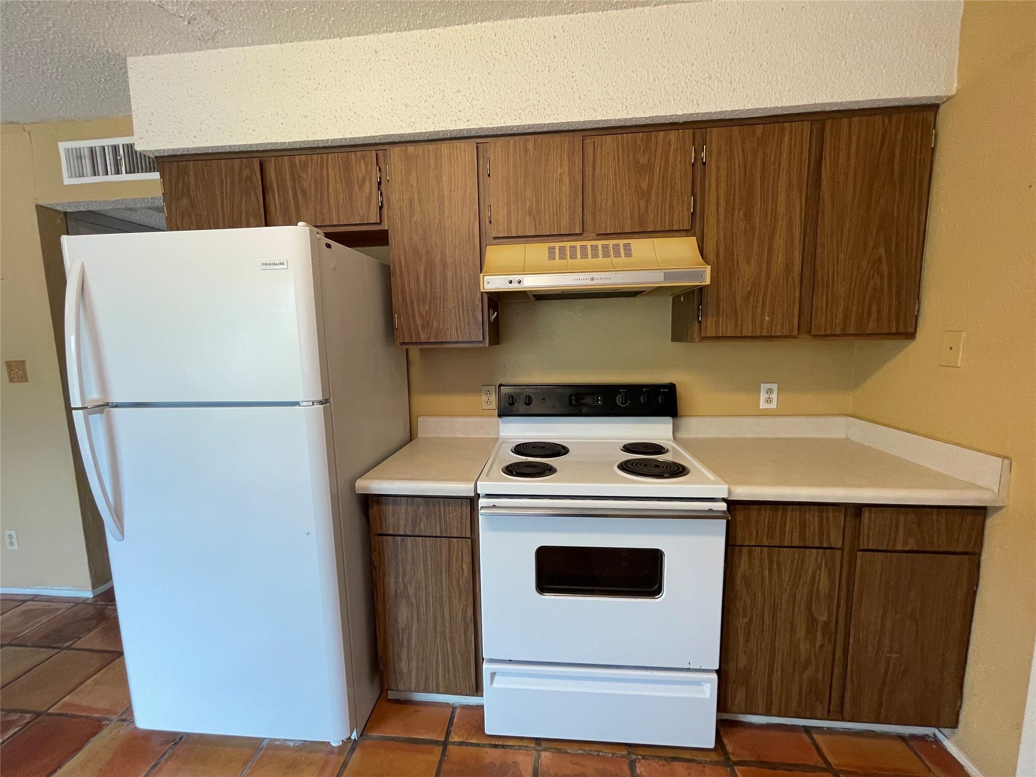 9611 Blue Creek Ln, Austin, TX 78758