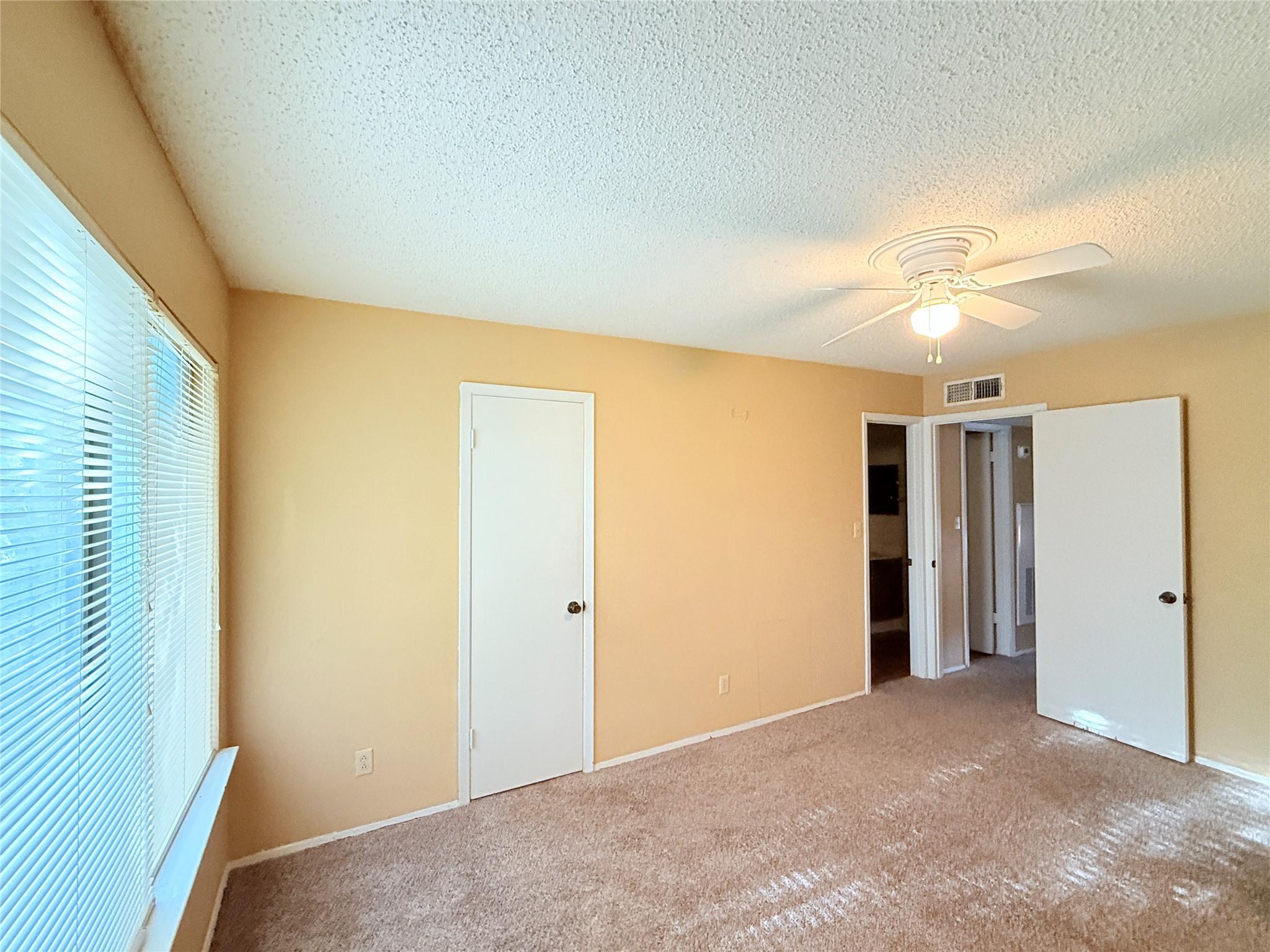 9611 Blue Creek Ln, Austin, TX 78758