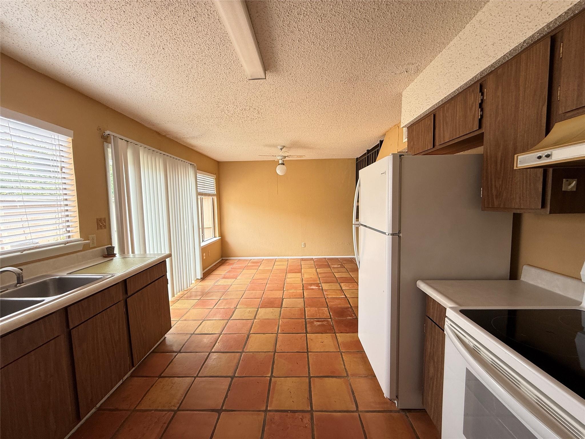 9611 Blue Creek Ln, Austin, TX 78758