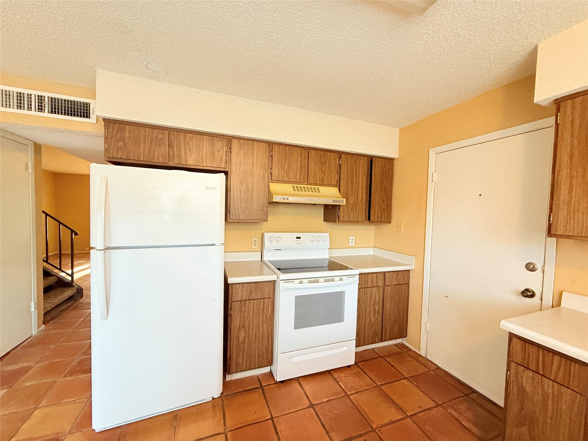 9611 Blue Creek Ln, Austin, TX 78758