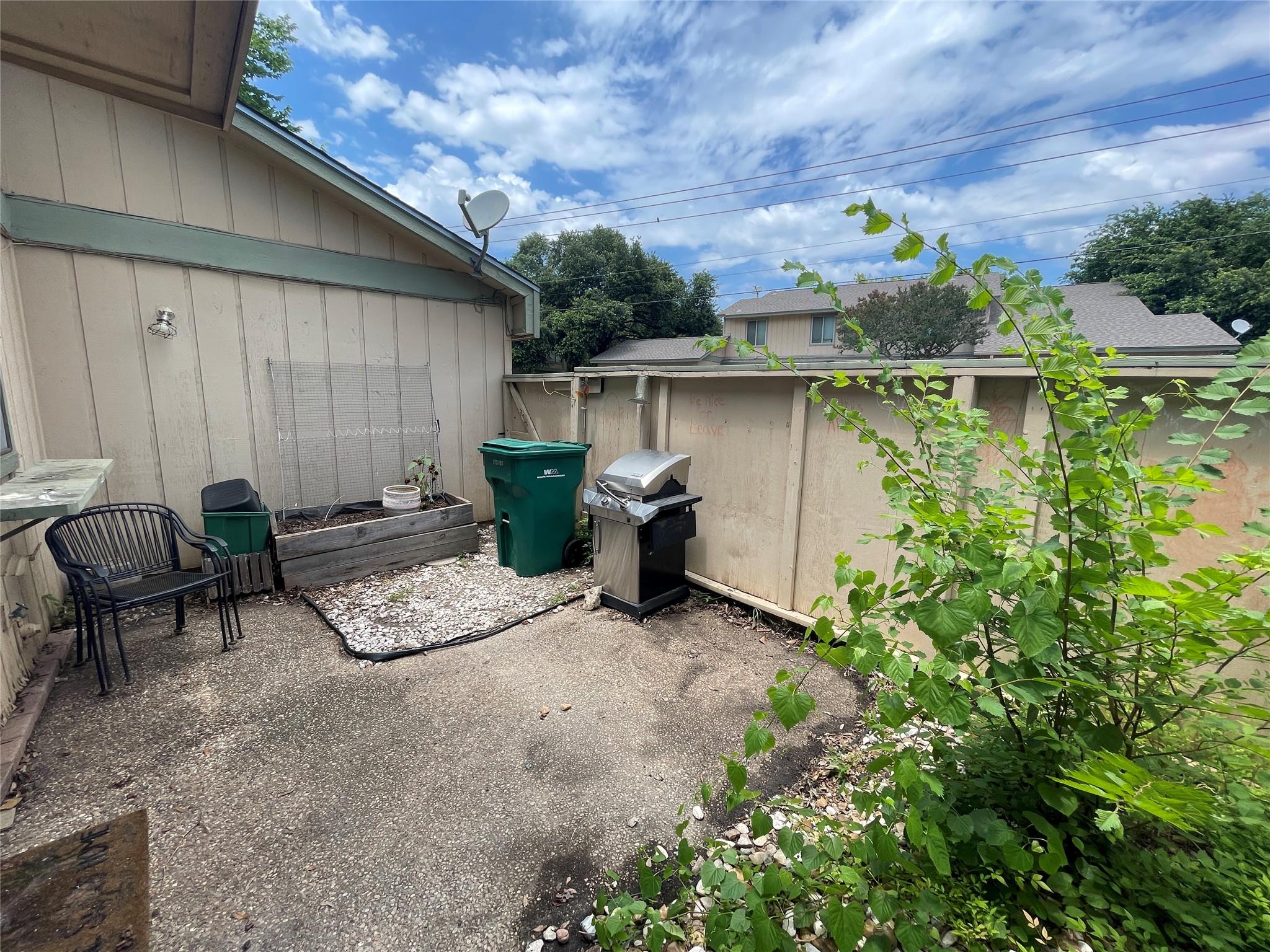 9611 Blue Creek Ln, Austin, TX 78758