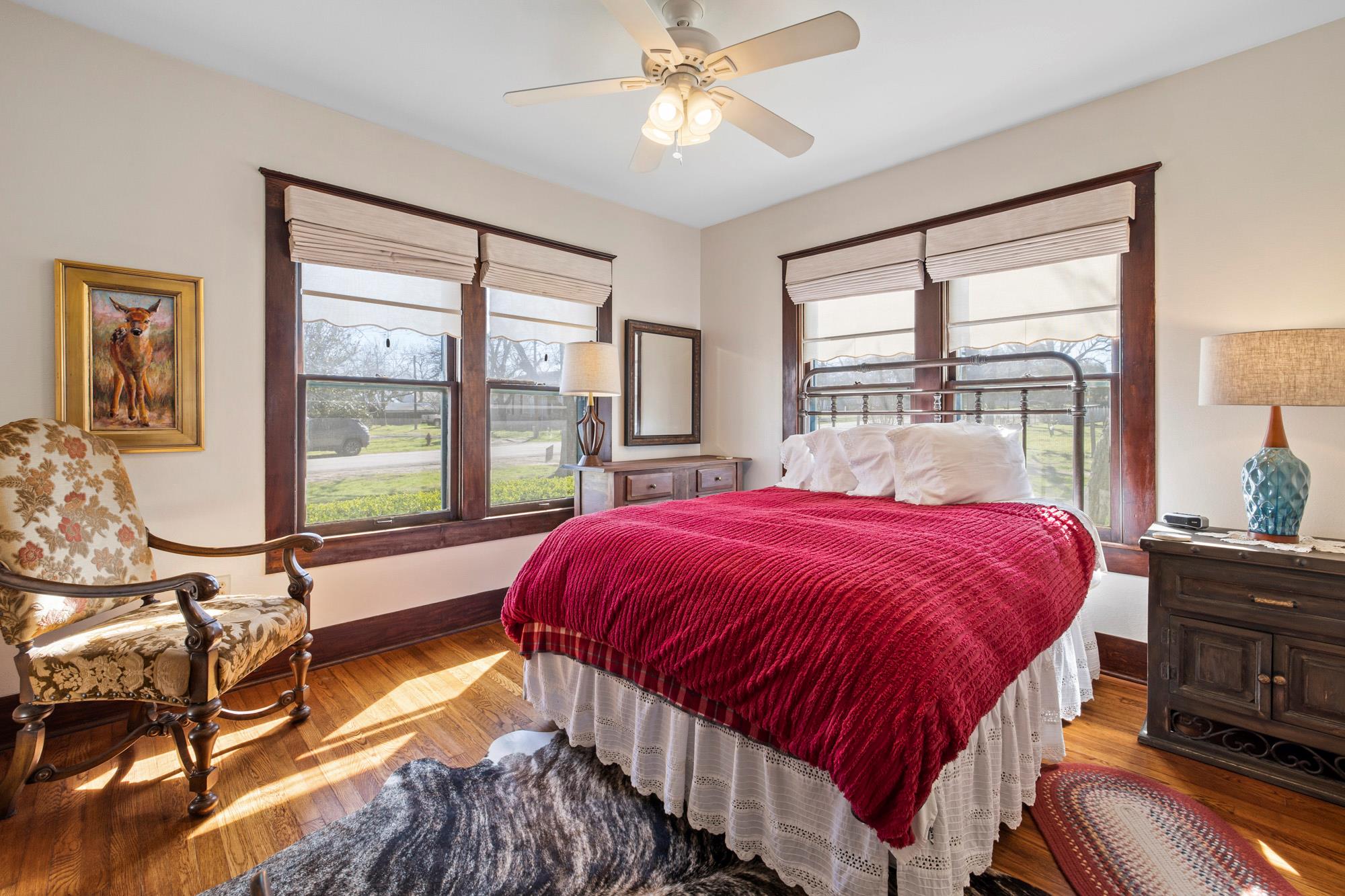 306 S Market St, Flatonia, TX 78941