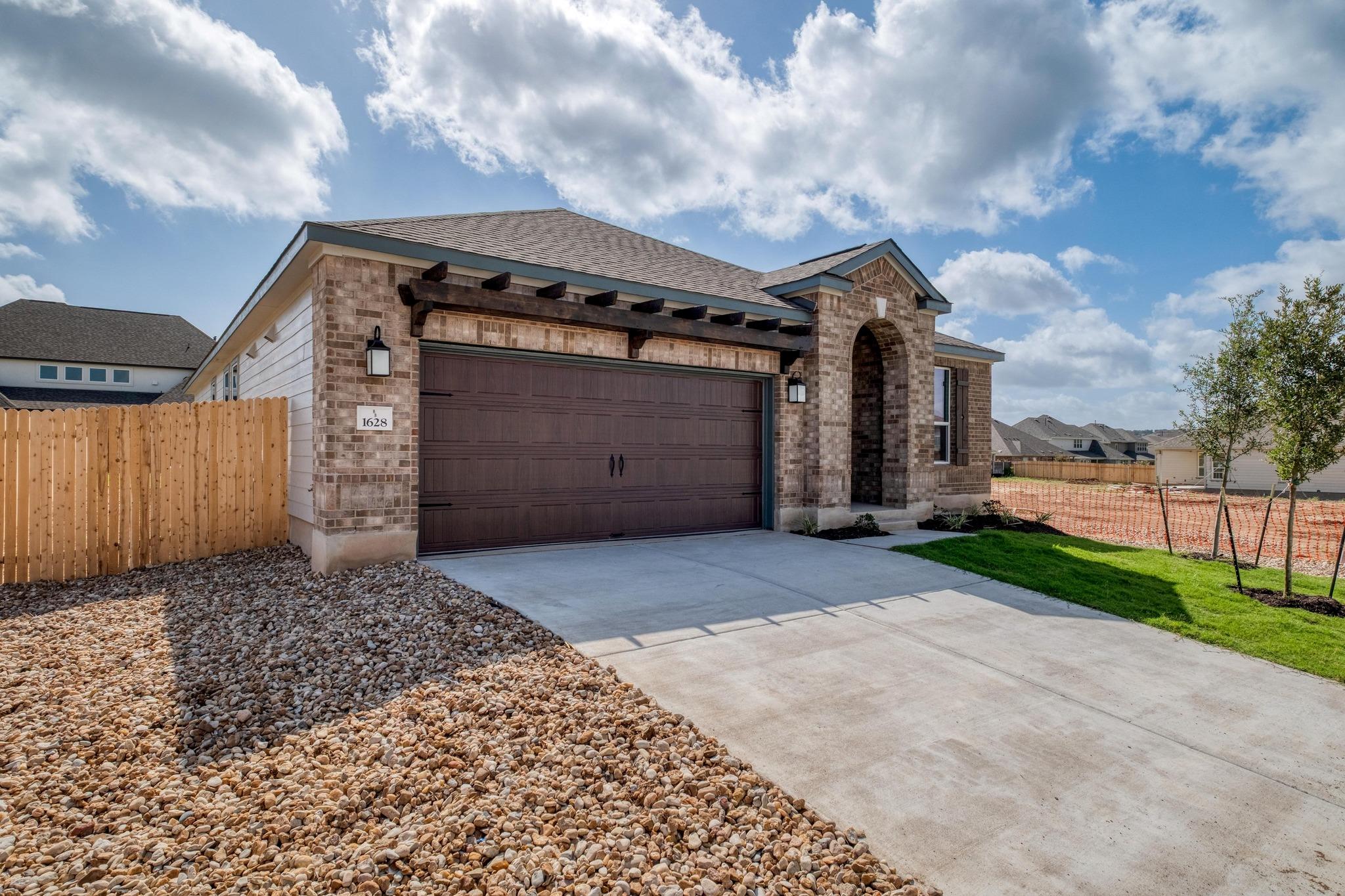 1628 Garlock Dr, Leander, TX 78641