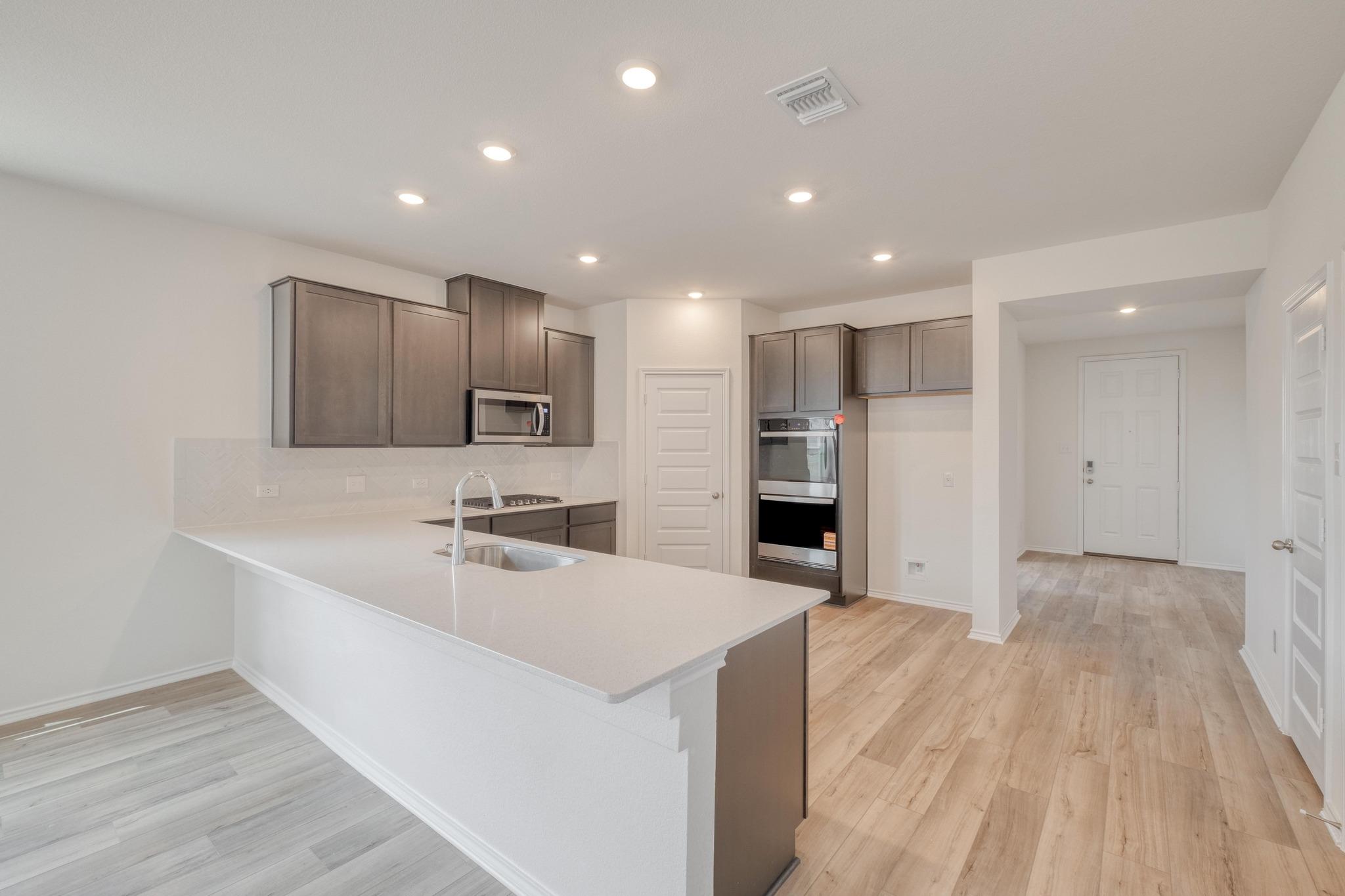 1628 Garlock Dr, Leander, TX 78641