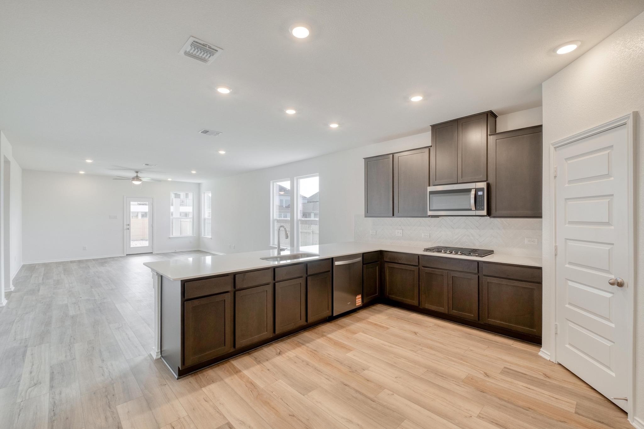 1628 Garlock Dr, Leander, TX 78641