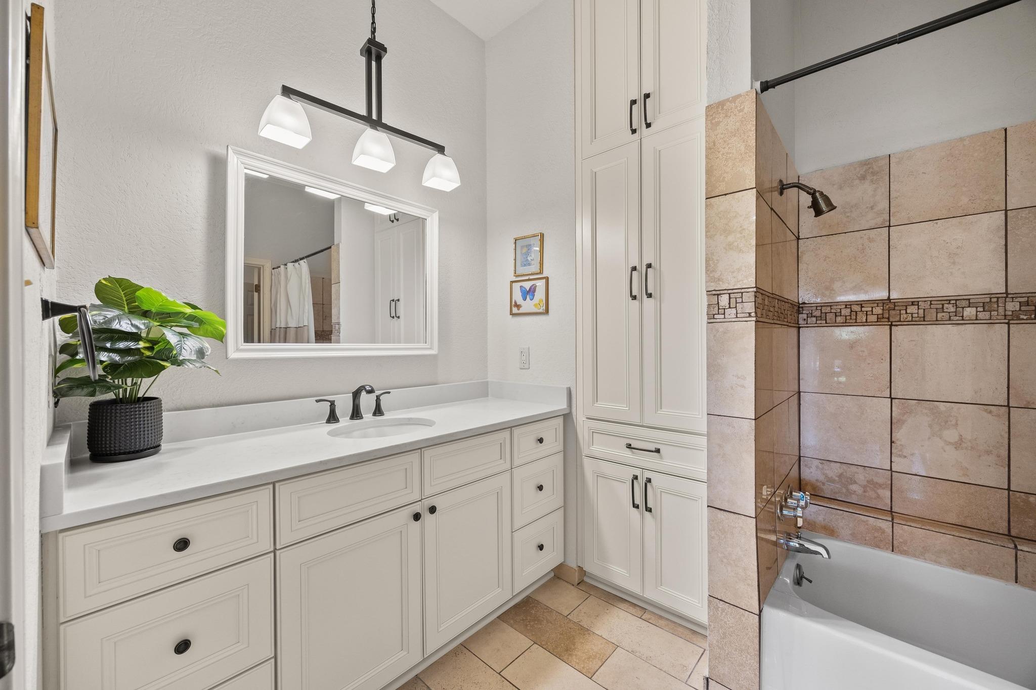 11009 Pinehurst Dr, Austin, TX 78747