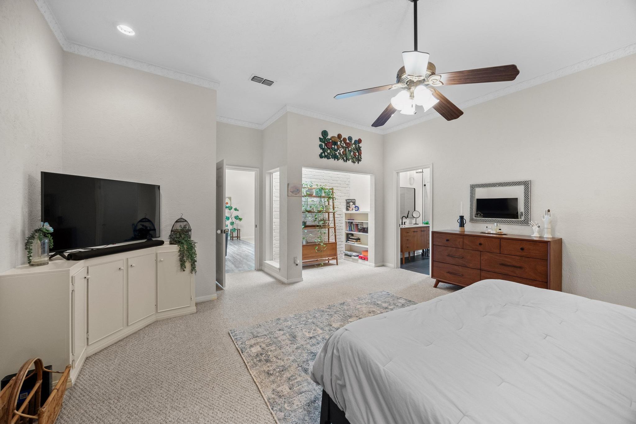 11009 Pinehurst Dr, Austin, TX 78747