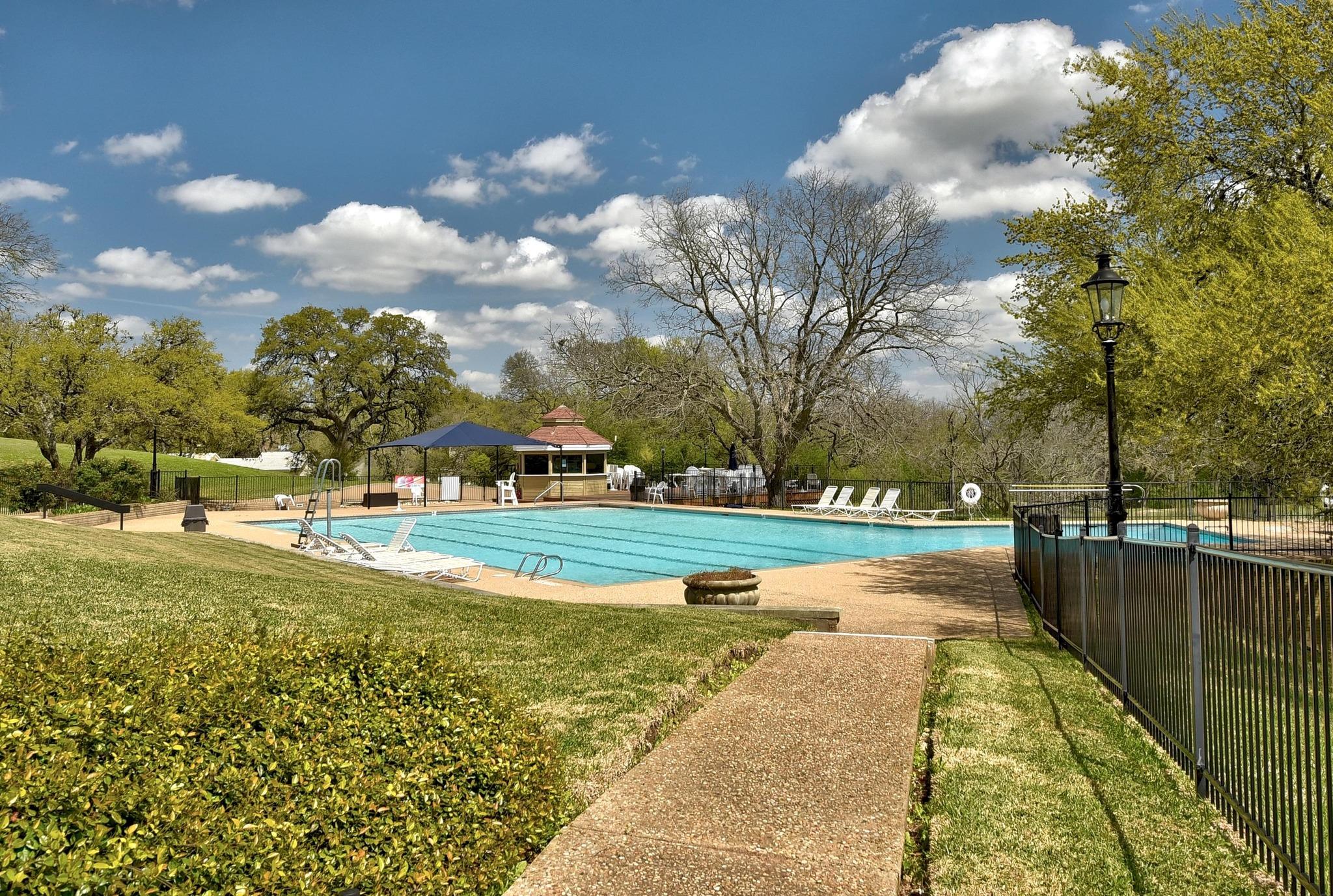 11009 Pinehurst Dr, Austin, TX 78747