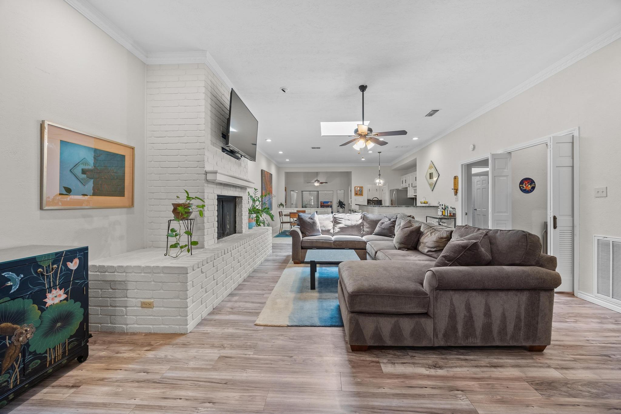 11009 Pinehurst Dr, Austin, TX 78747