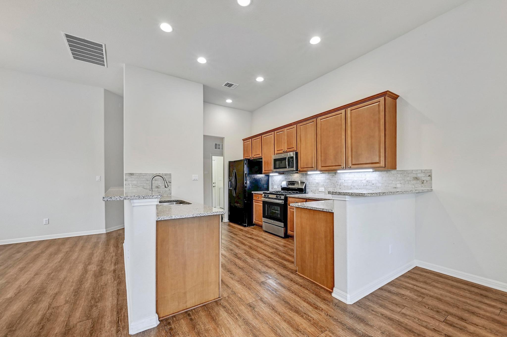 2344 Broken Wagon Dr, Leander, TX 78641