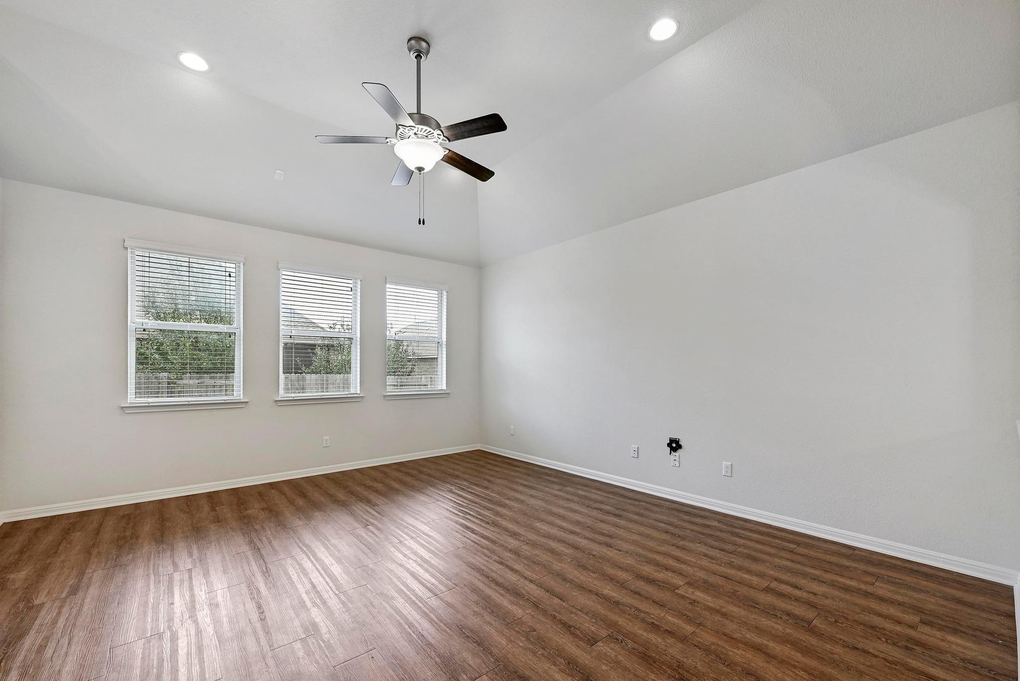 2344 Broken Wagon Dr, Leander, TX 78641
