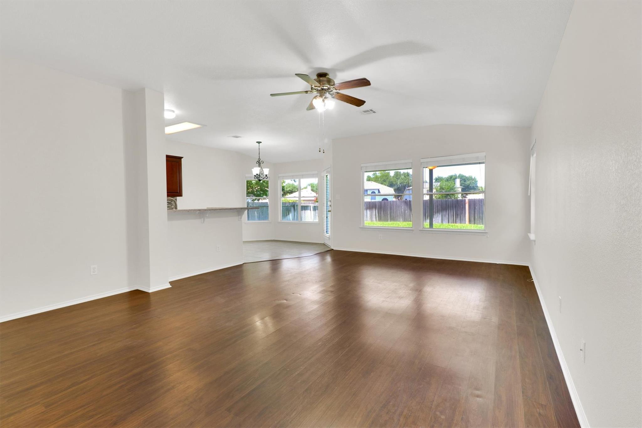 1718 Zydeco Dr, Round Rock, TX 78664