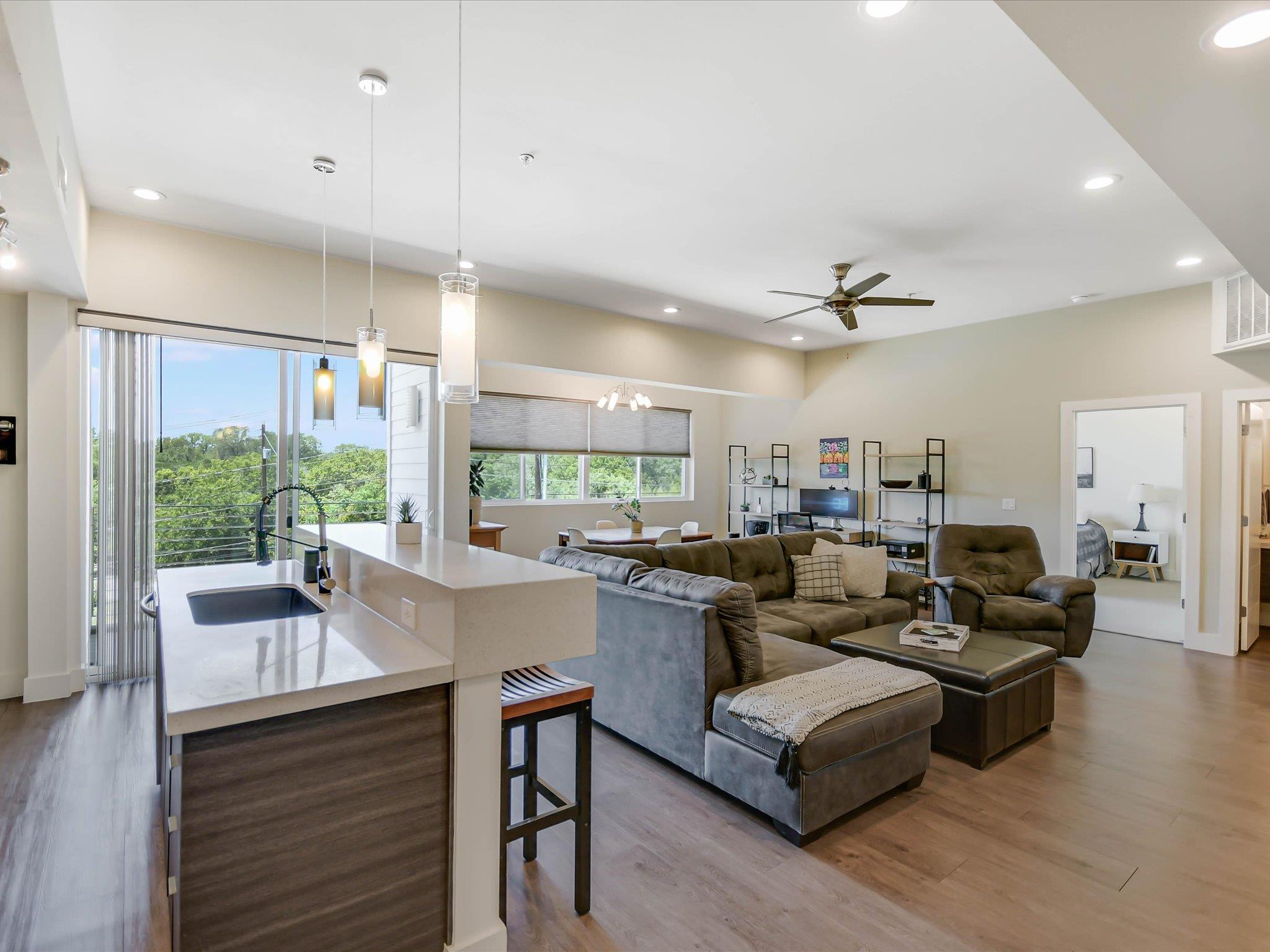 604 N Bluff Dr # 101, Austin, TX 78745