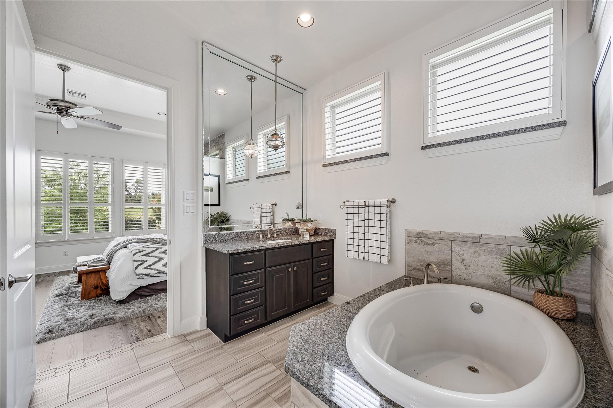 232 Cimarron Hills Trl E, Georgetown, TX 78628