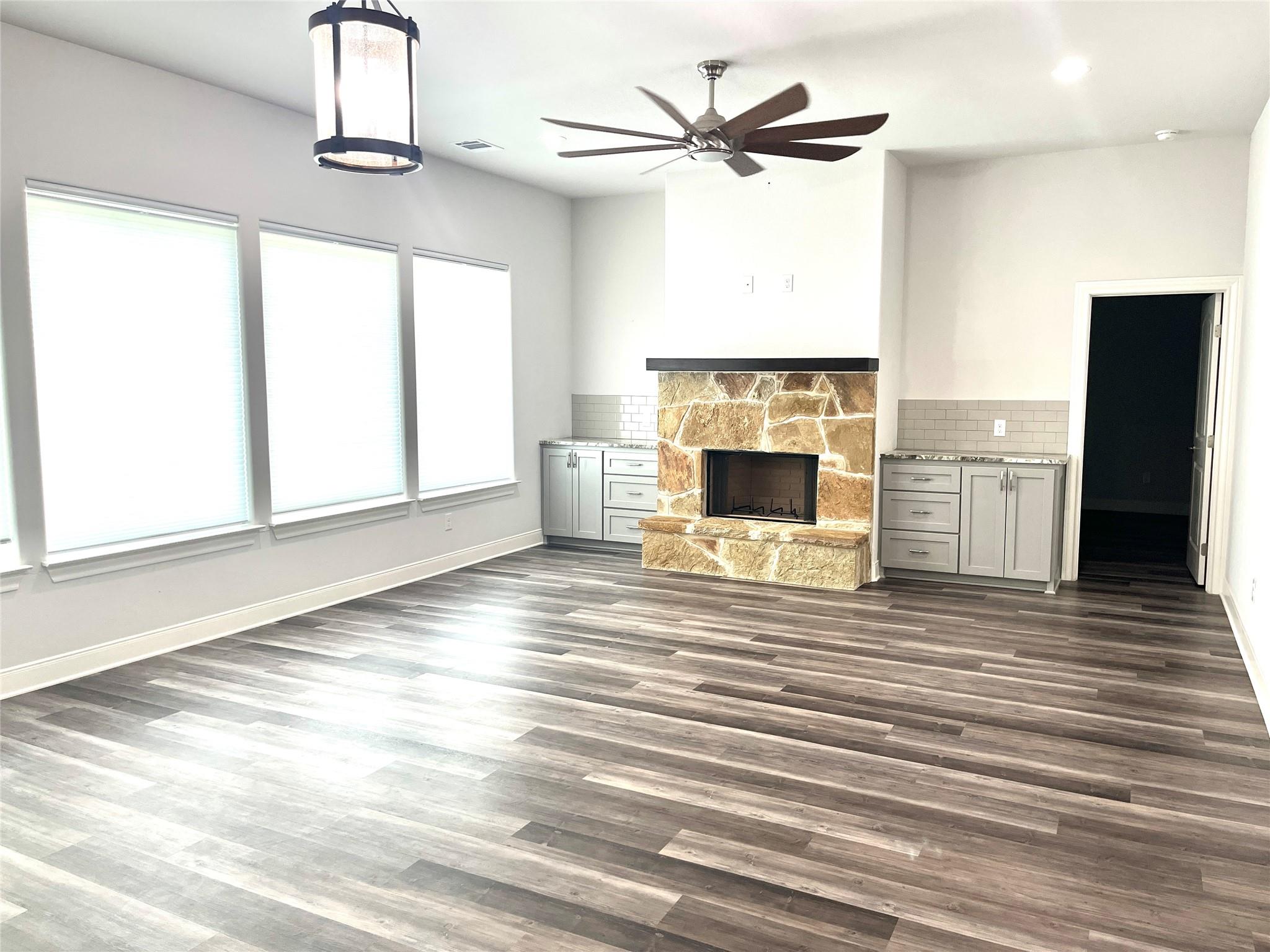 108 W Keamuku Ct, Bastrop, TX 78602