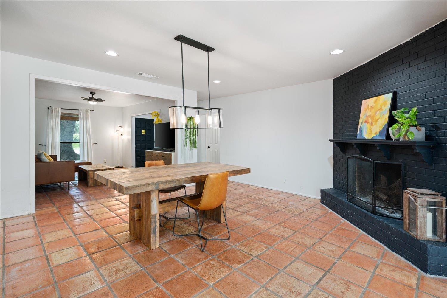 8102 Shadowood Dr, Austin, TX 78757