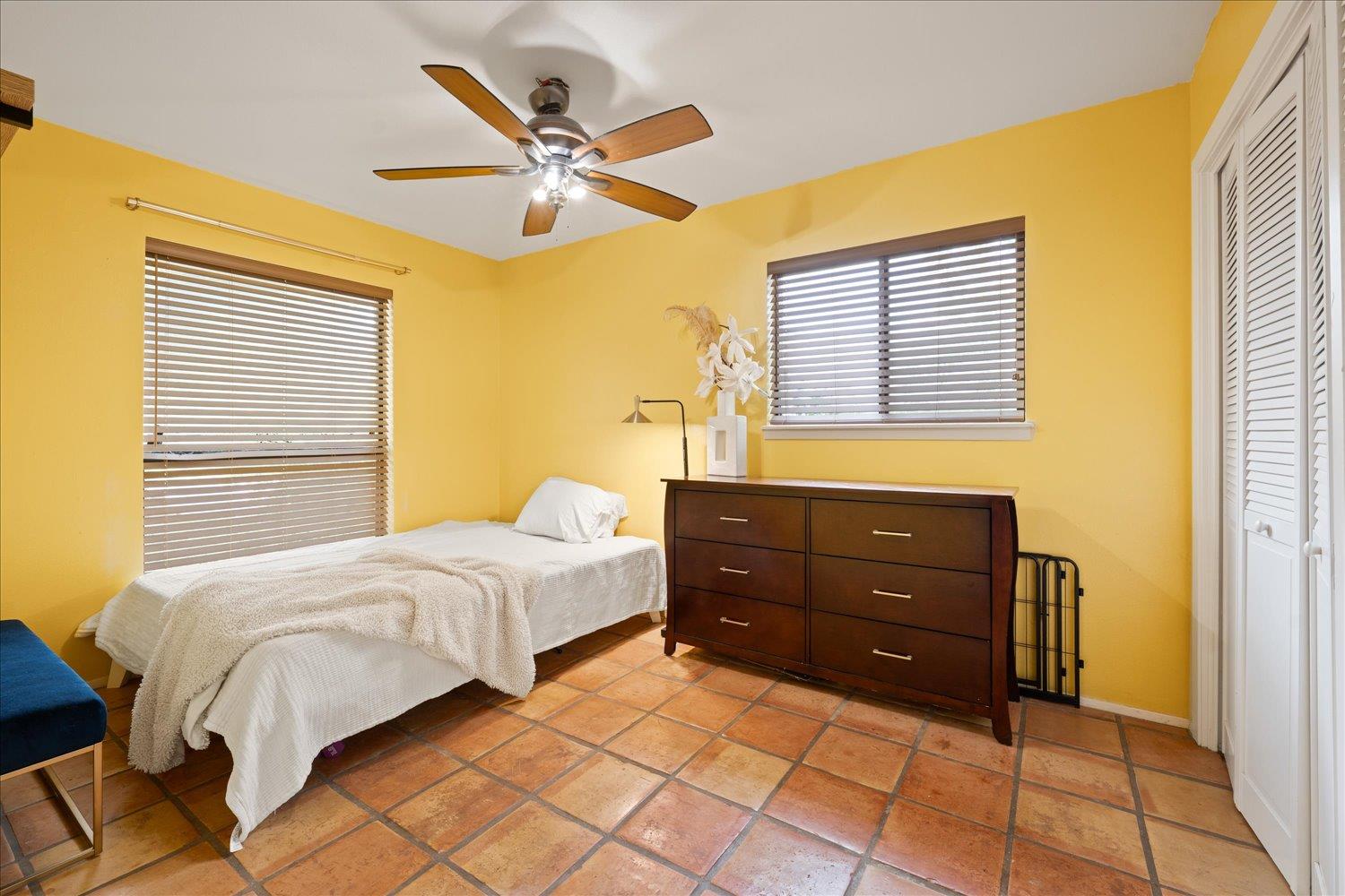 8102 Shadowood Dr, Austin, TX 78757