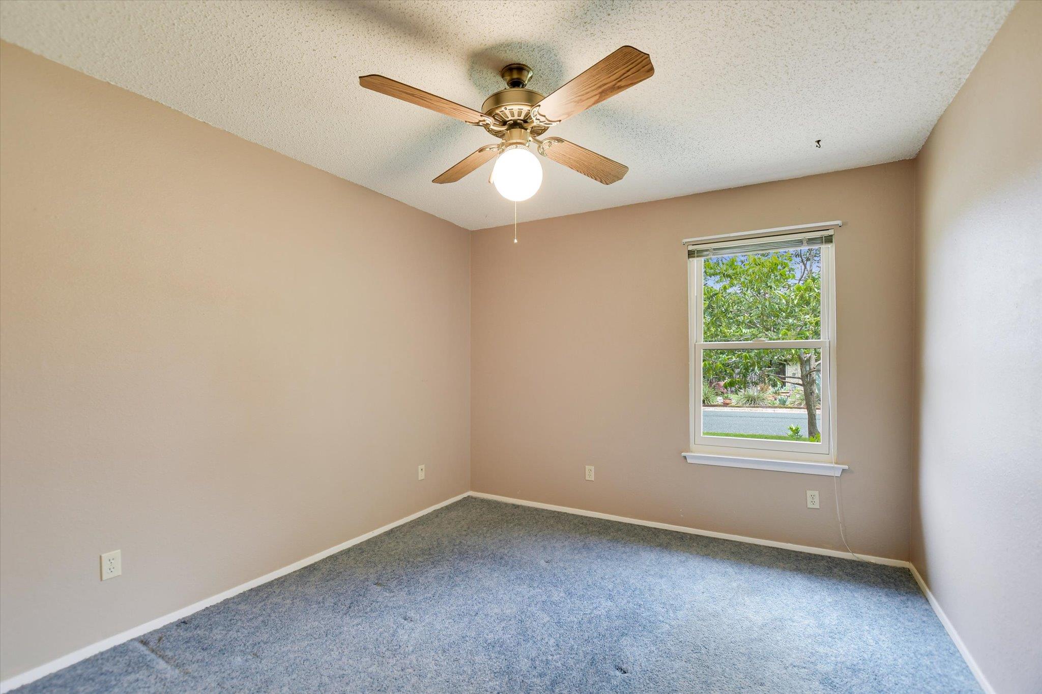 607 Friendswood Dr, Georgetown, TX 78628