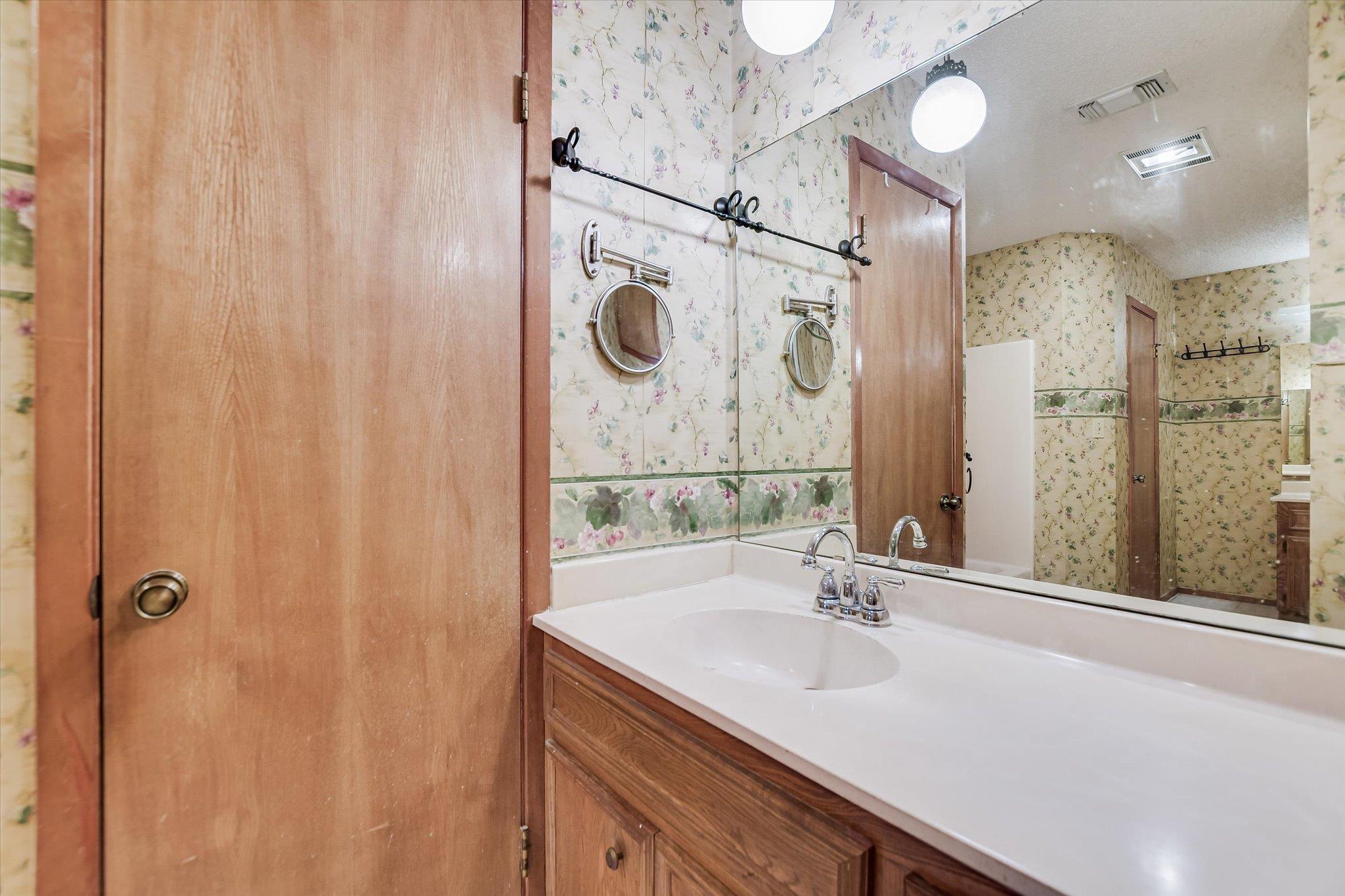 607 Friendswood Dr, Georgetown, TX 78628