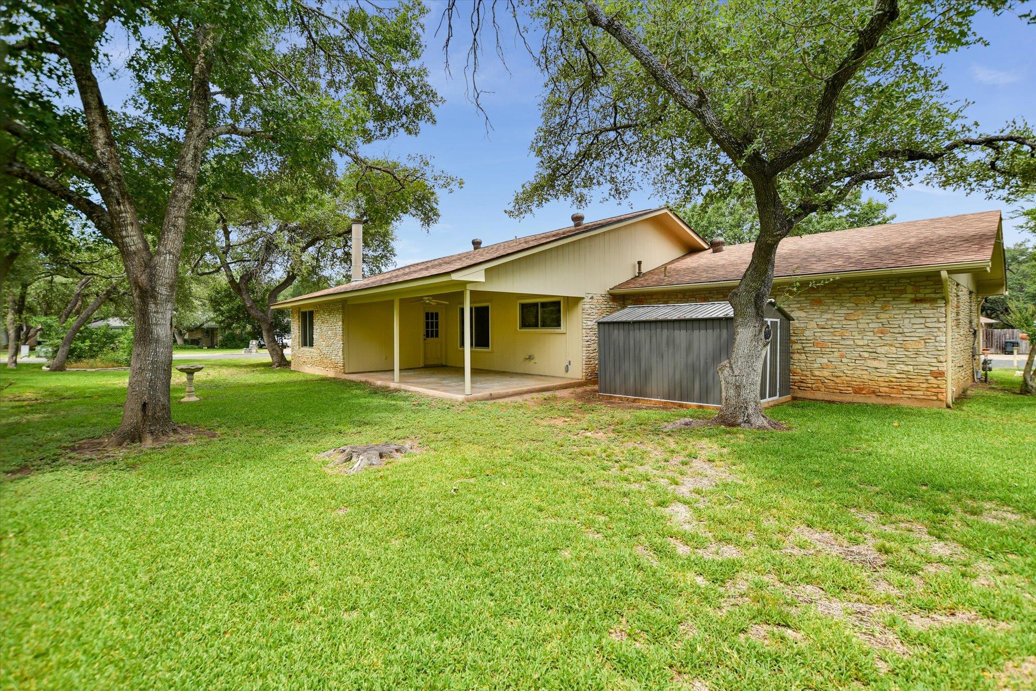 607 Friendswood Dr, Georgetown, TX 78628