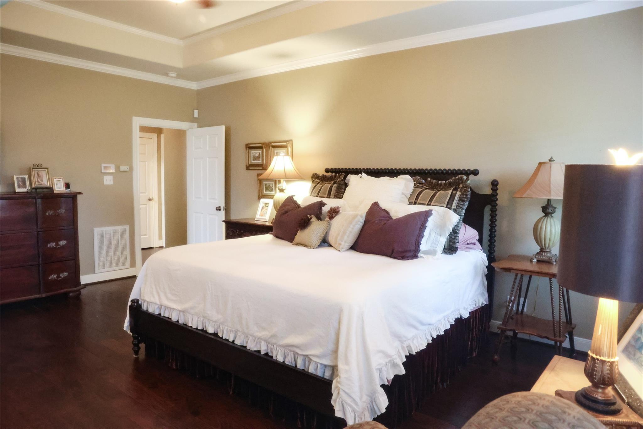 9165 Meadow Creek Ln, Chappell Hill, TX 77426
