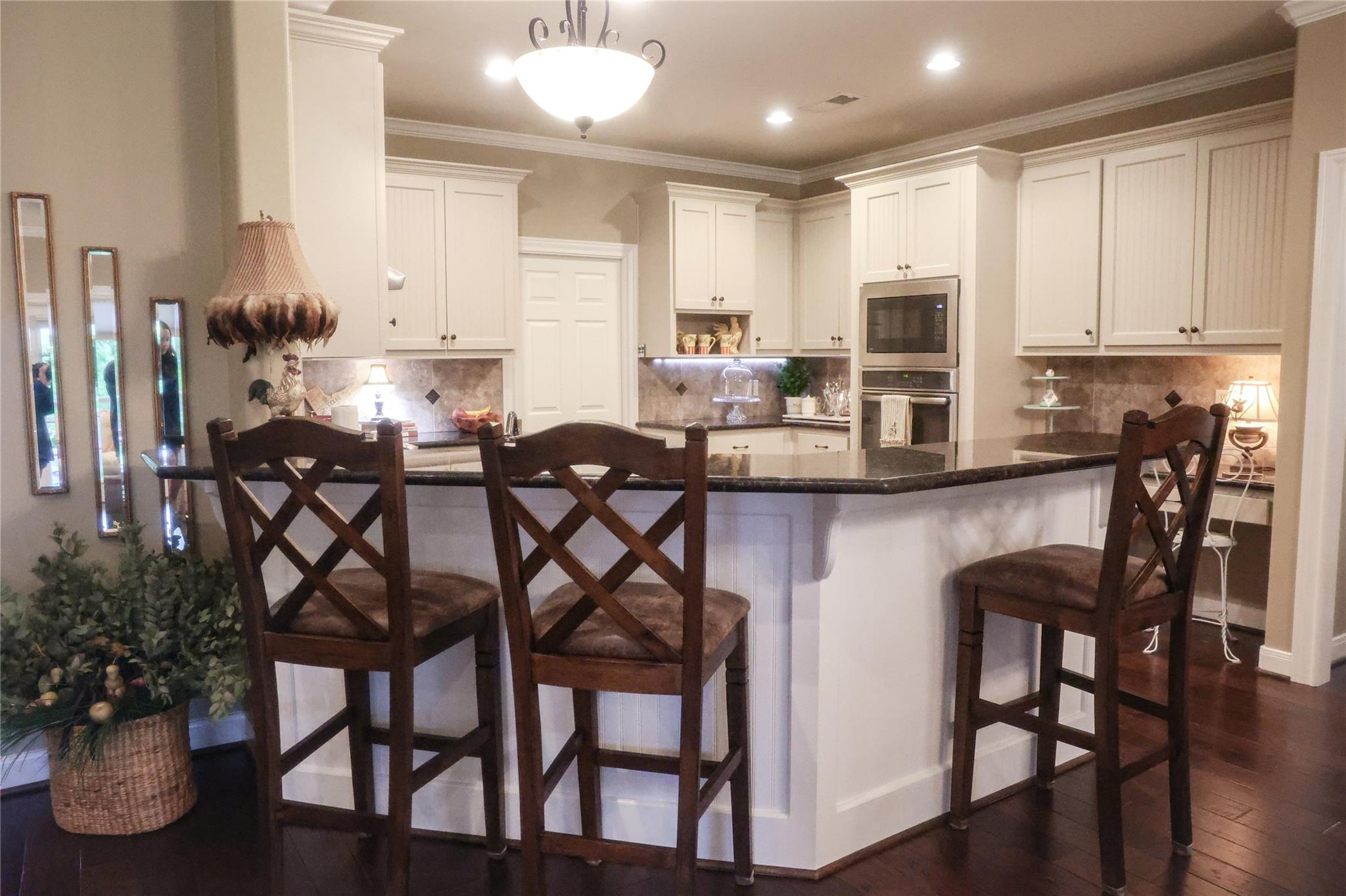 9165 Meadow Creek Ln, Chappell Hill, TX 77426