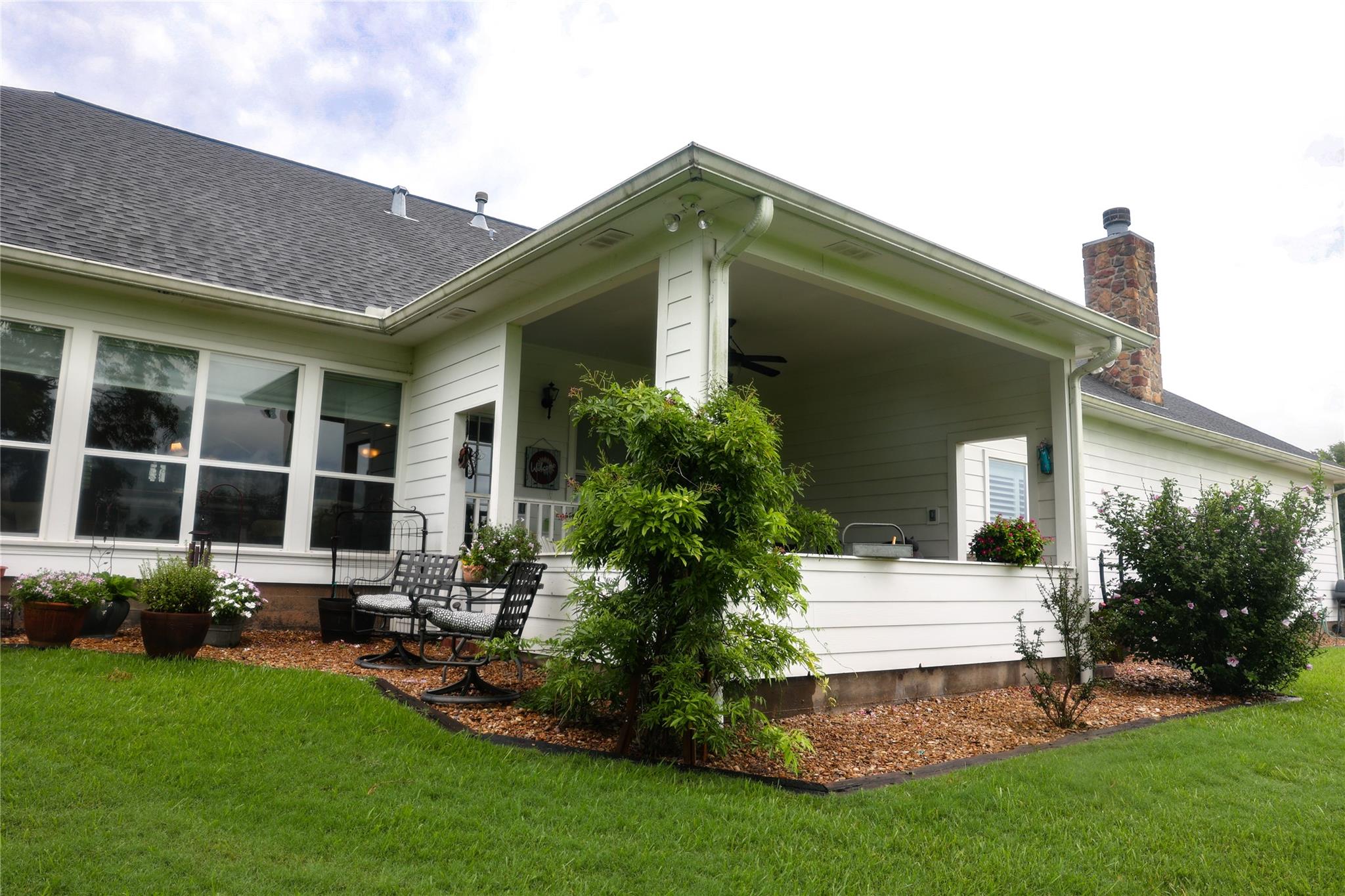 9165 Meadow Creek Ln, Chappell Hill, TX 77426