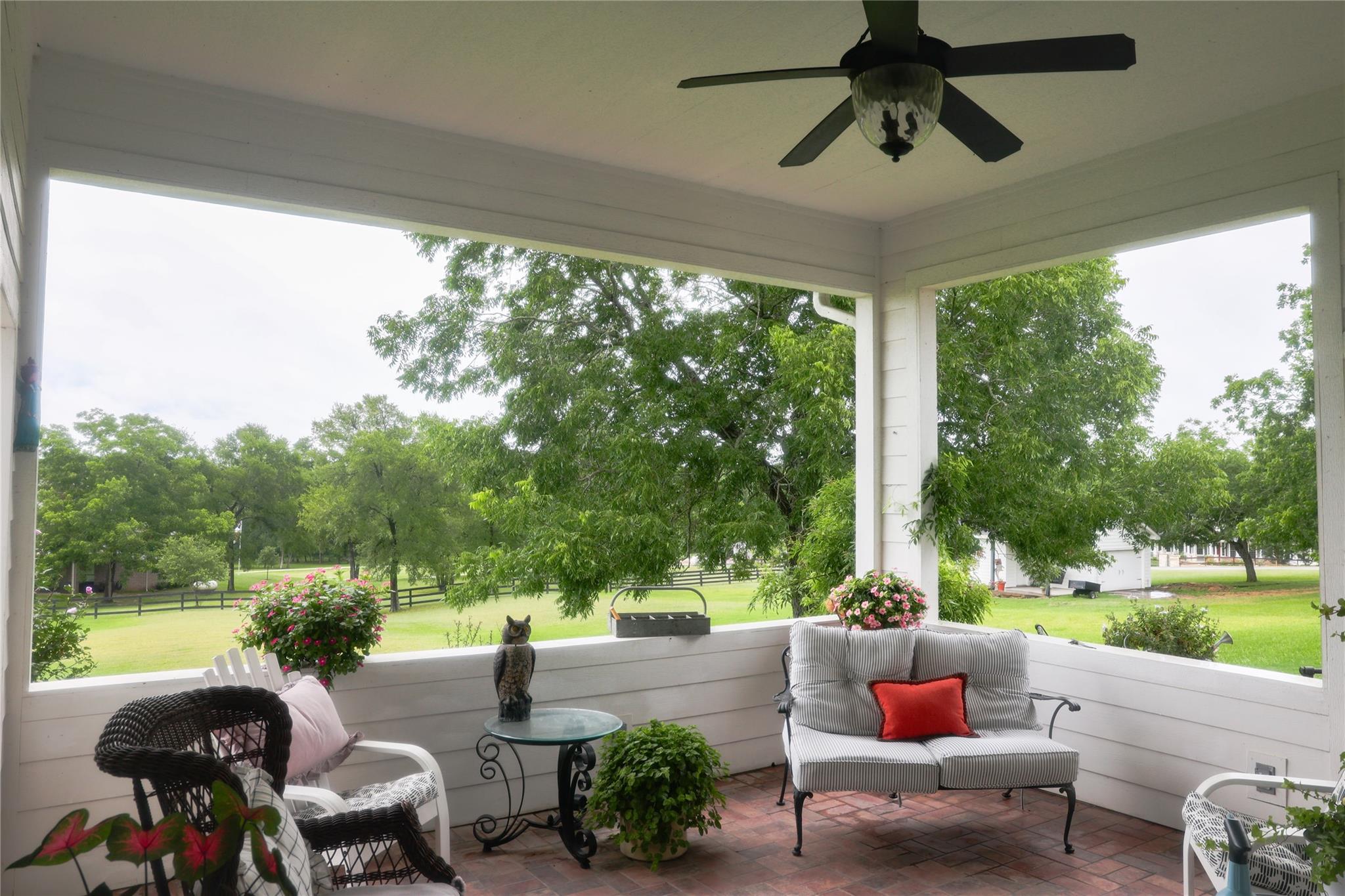 9165 Meadow Creek Ln, Chappell Hill, TX 77426