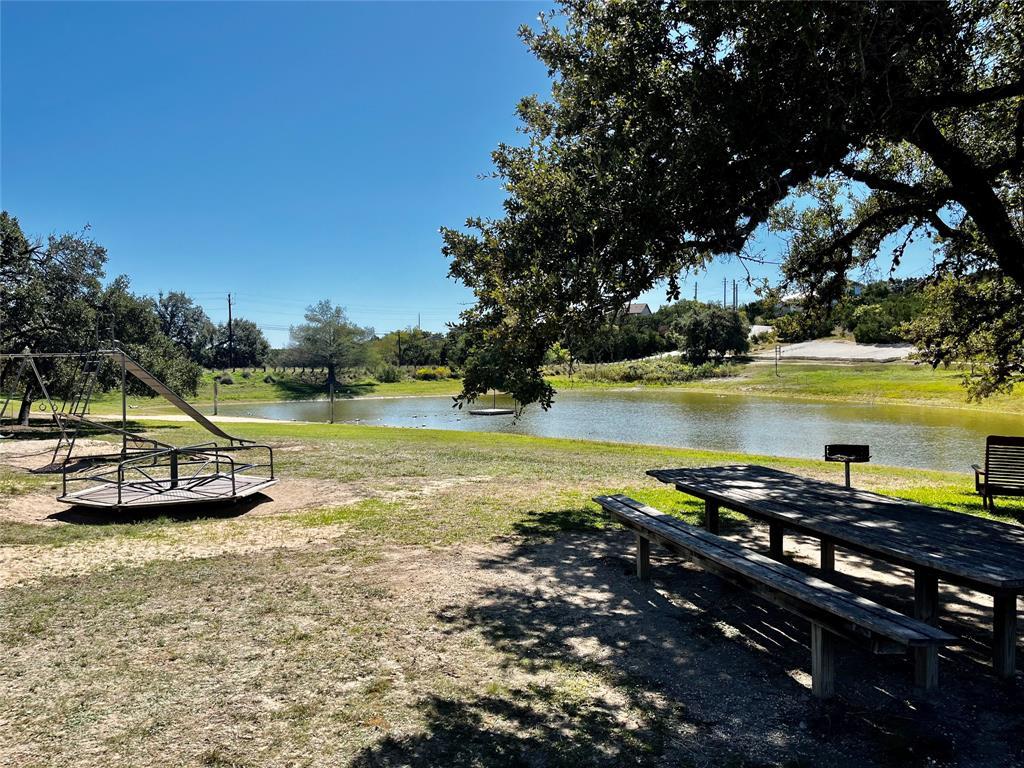 10806 Glen View Cir, Dripping Springs, TX 78620