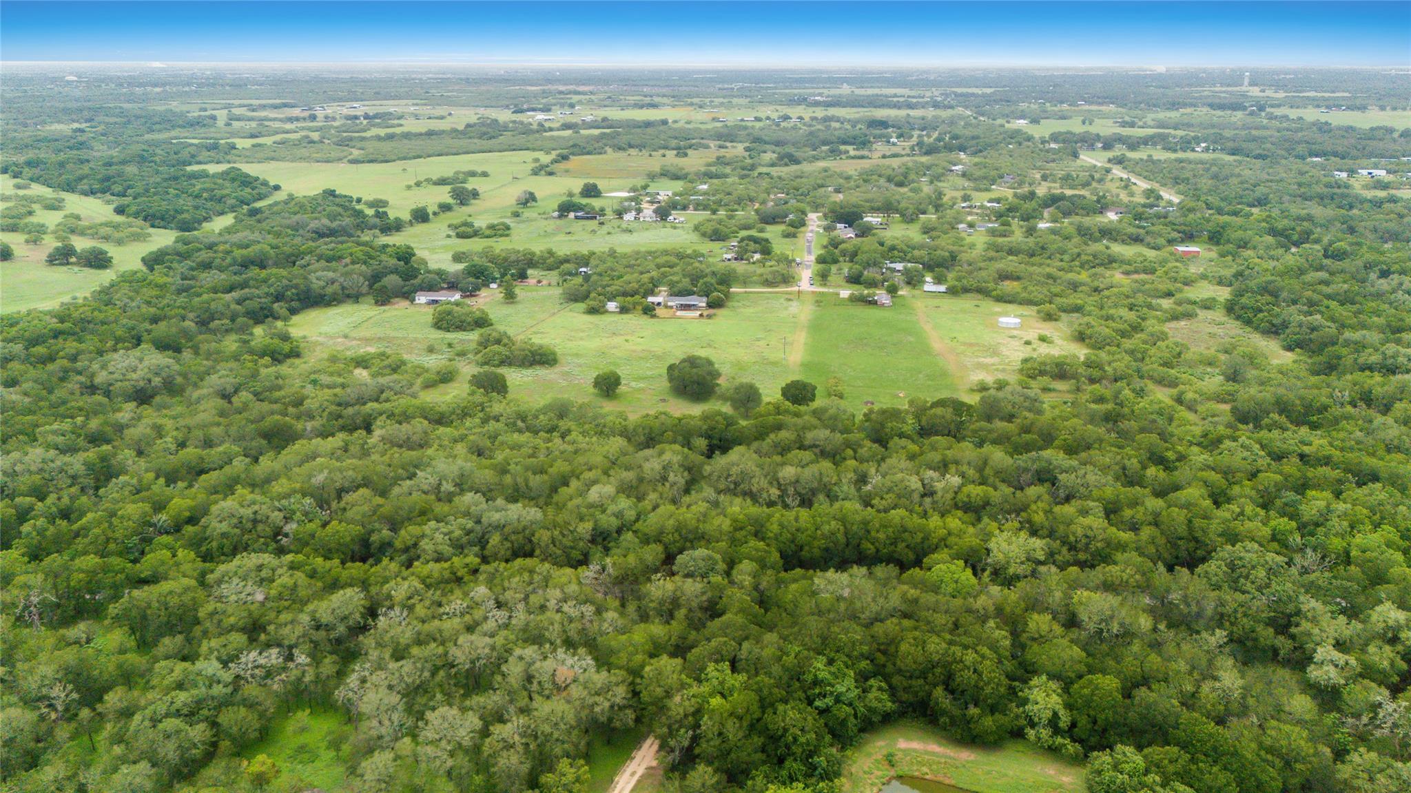 257 Little Quail Ln, Seguin, TX 78155