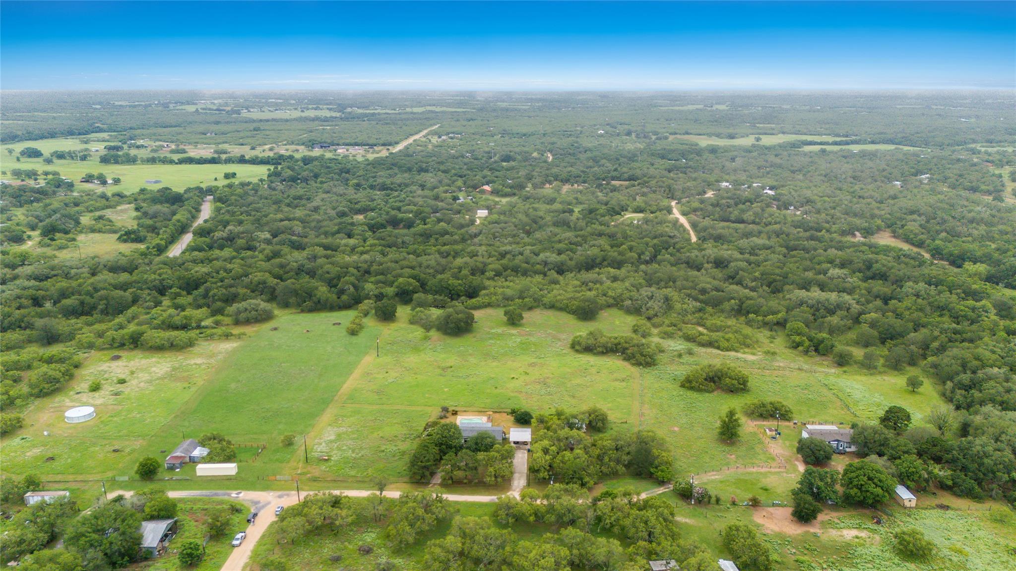 257 Little Quail Ln, Seguin, TX 78155