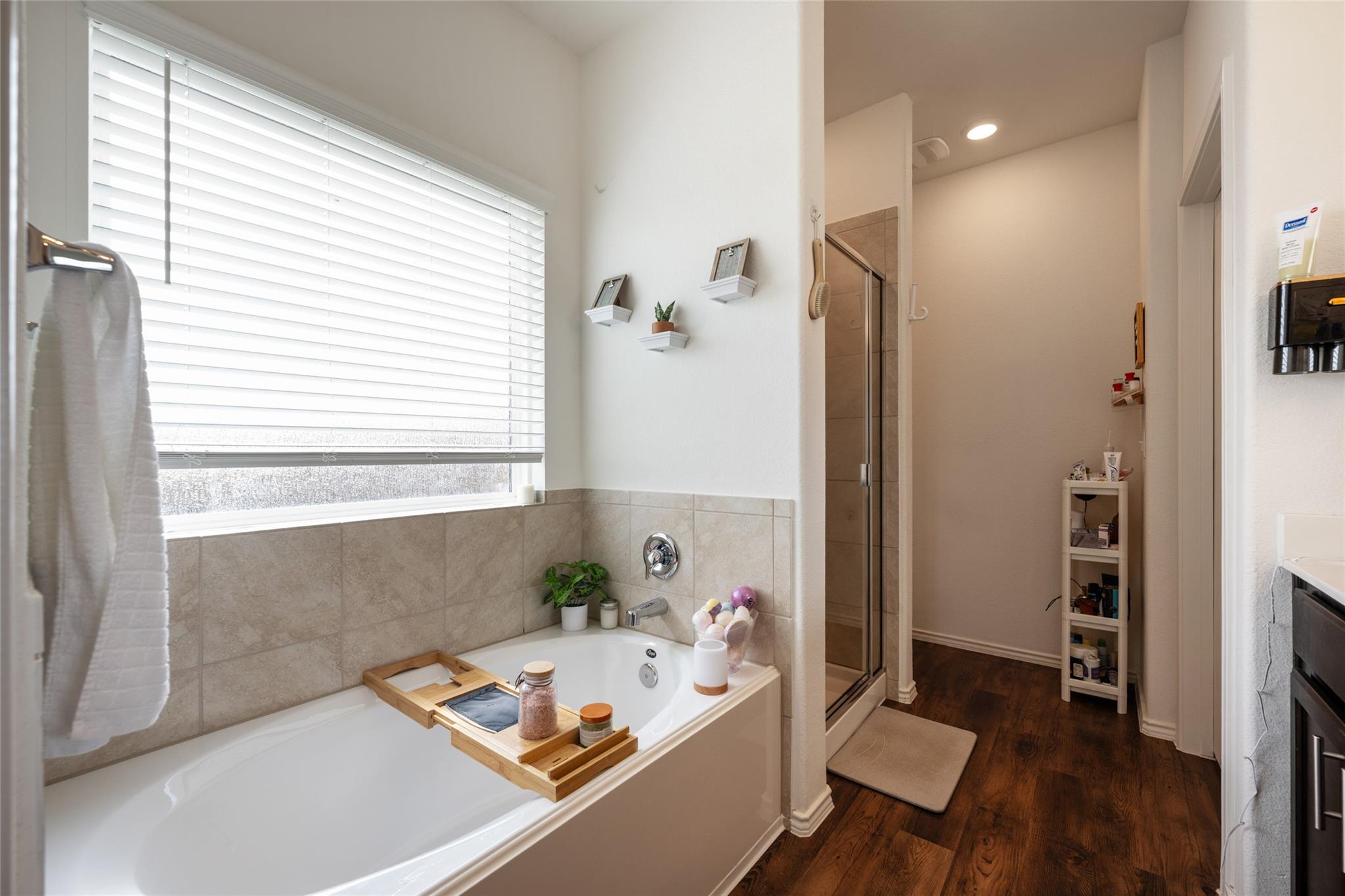 7304 Fall Ray Dr, Del Valle, TX 78617