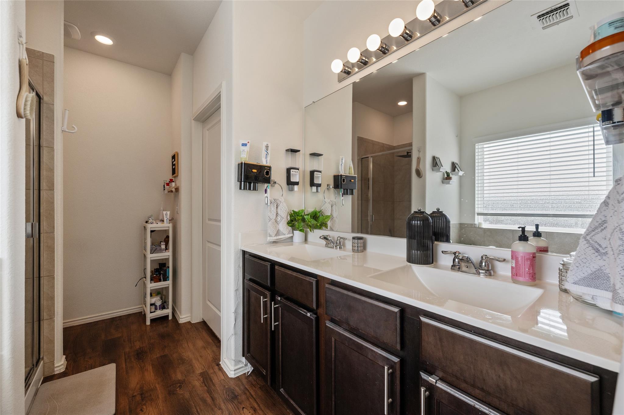 7304 Fall Ray Dr, Del Valle, TX 78617