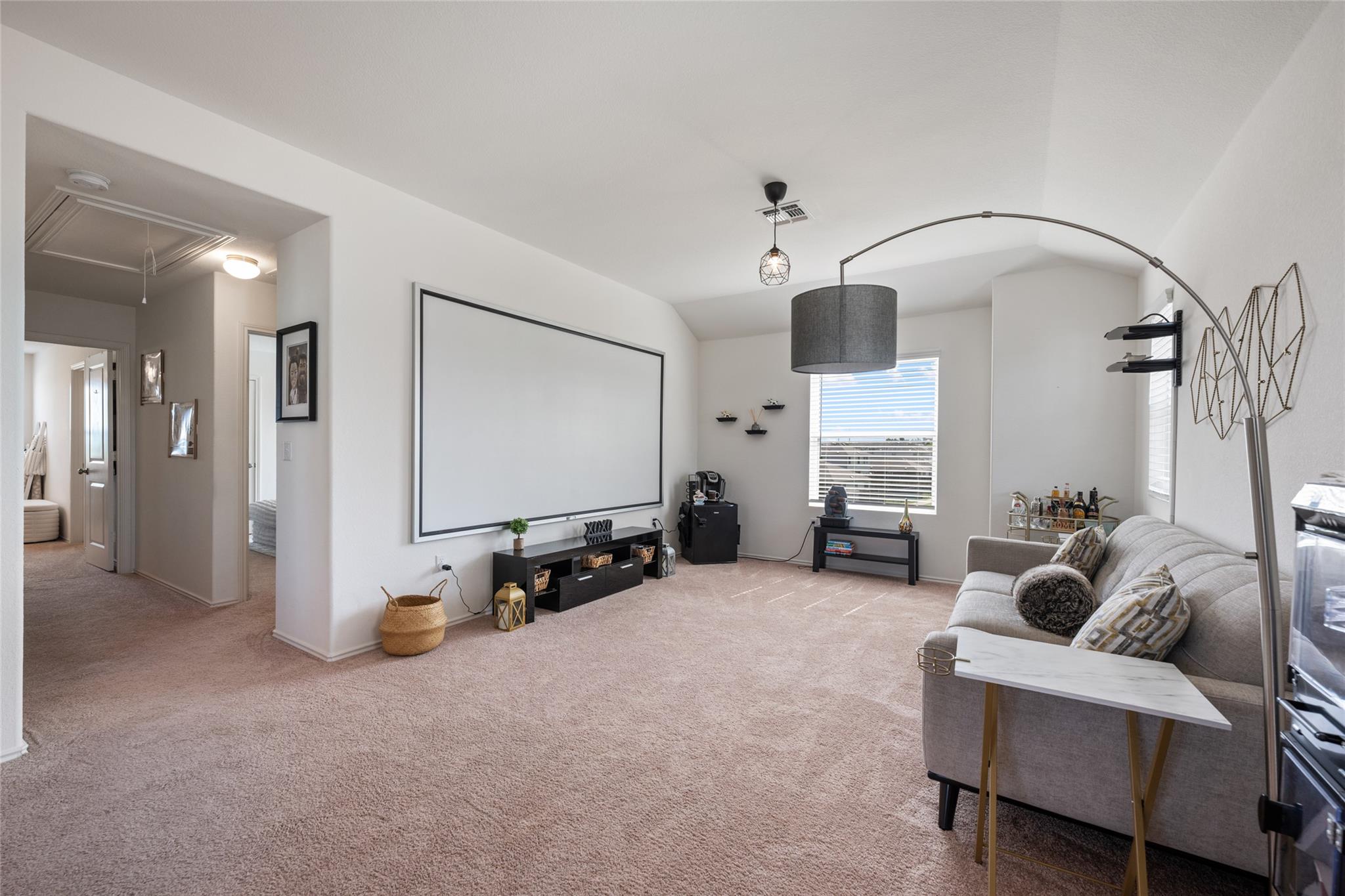 7304 Fall Ray Dr, Del Valle, TX 78617