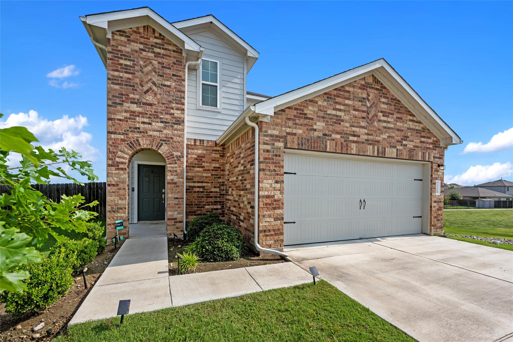 7304 Fall Ray Dr, Del Valle, TX 78617