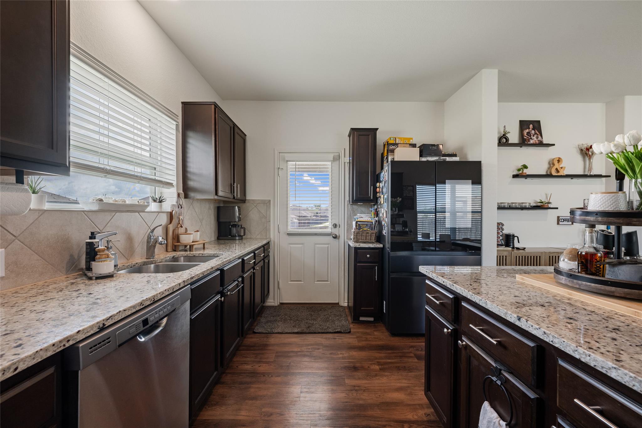 7304 Fall Ray Dr, Del Valle, TX 78617