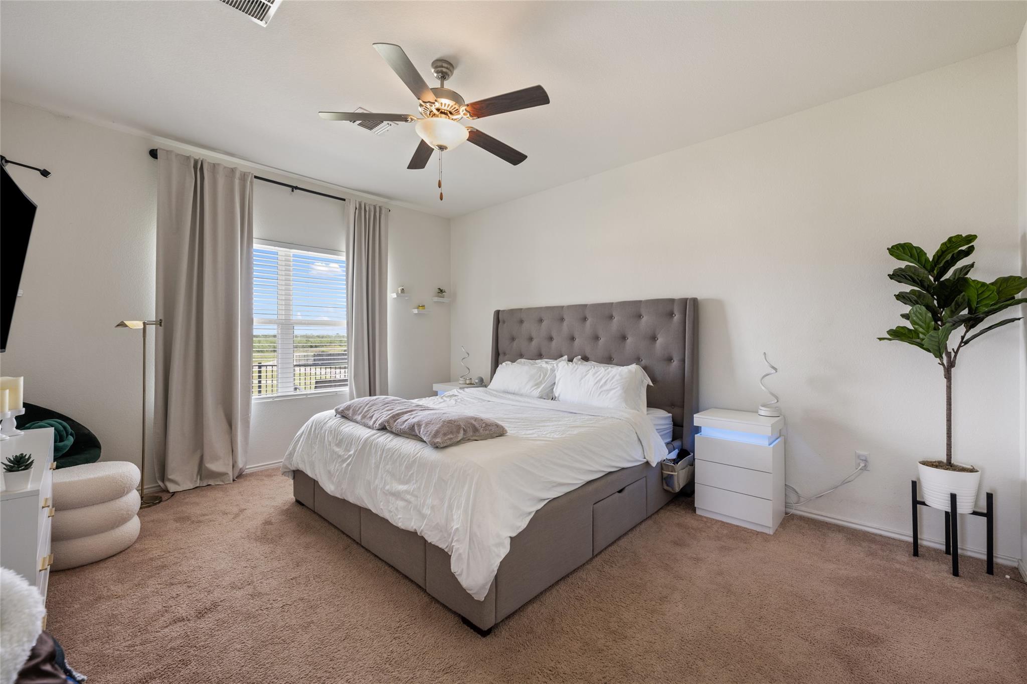 7304 Fall Ray Dr, Del Valle, TX 78617