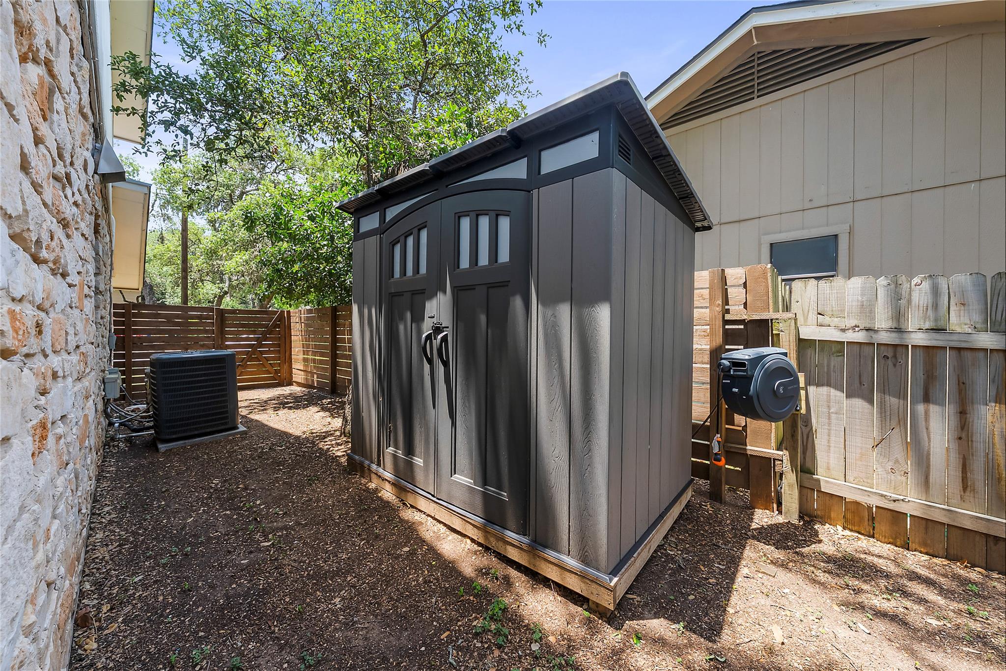 4904 Wing Rd, Austin, TX 78749