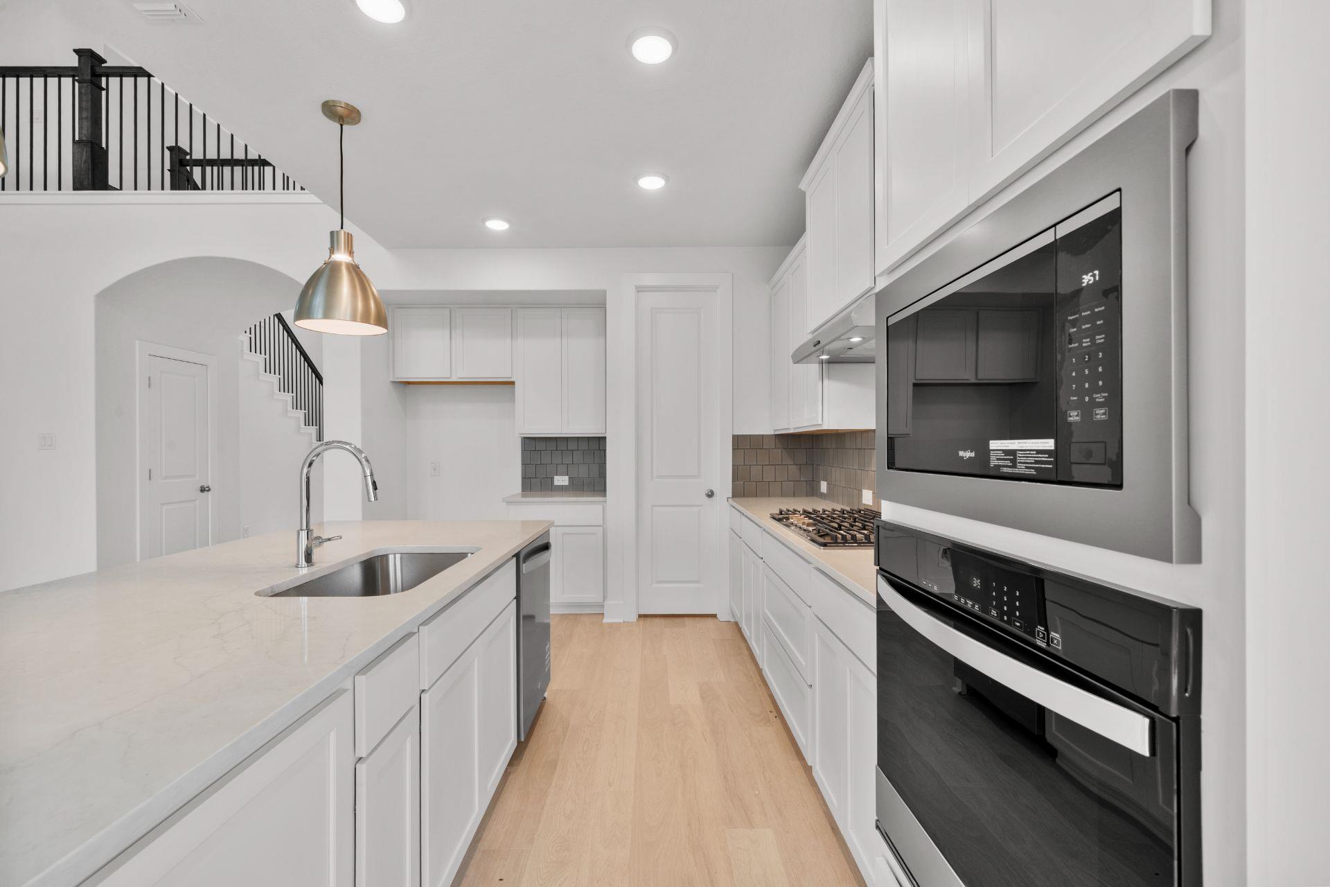 352 Ridgewell Loop, Georgetown, TX 78633