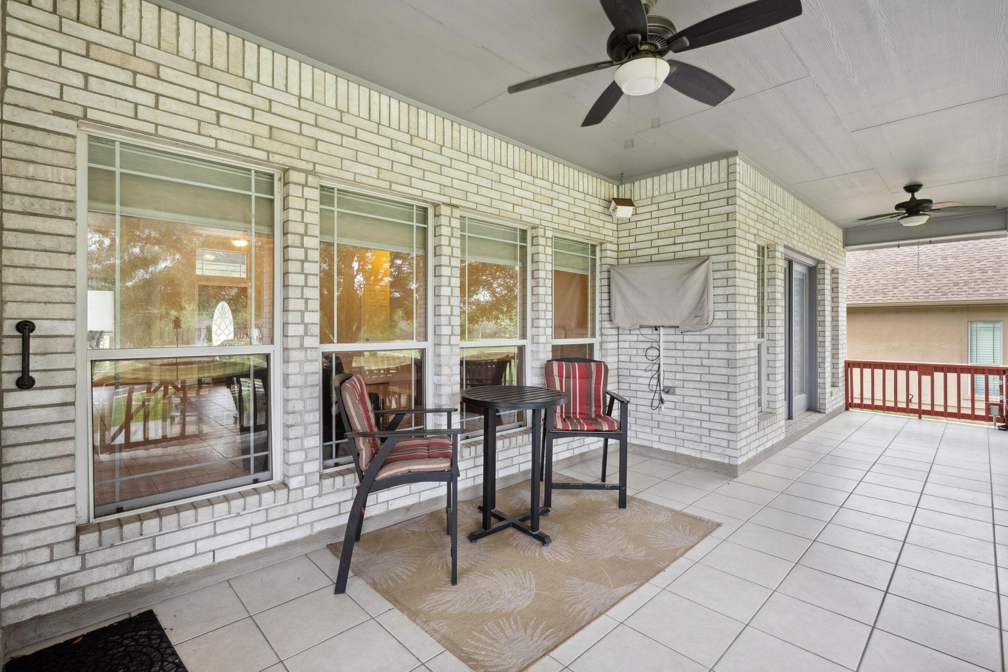 460 Shayla Ln, Canyon Lake, TX 78133