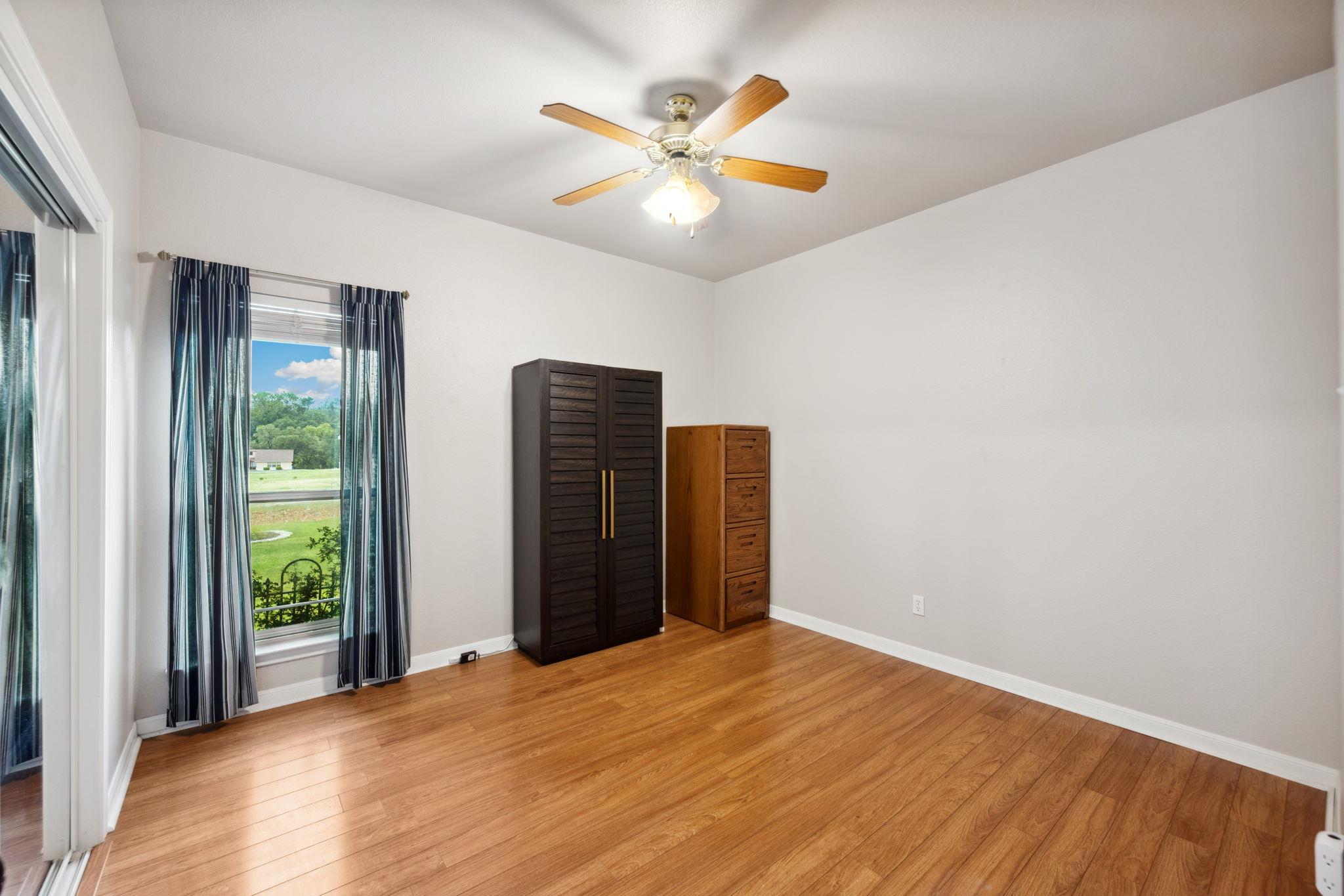 460 Shayla Ln, Canyon Lake, TX 78133