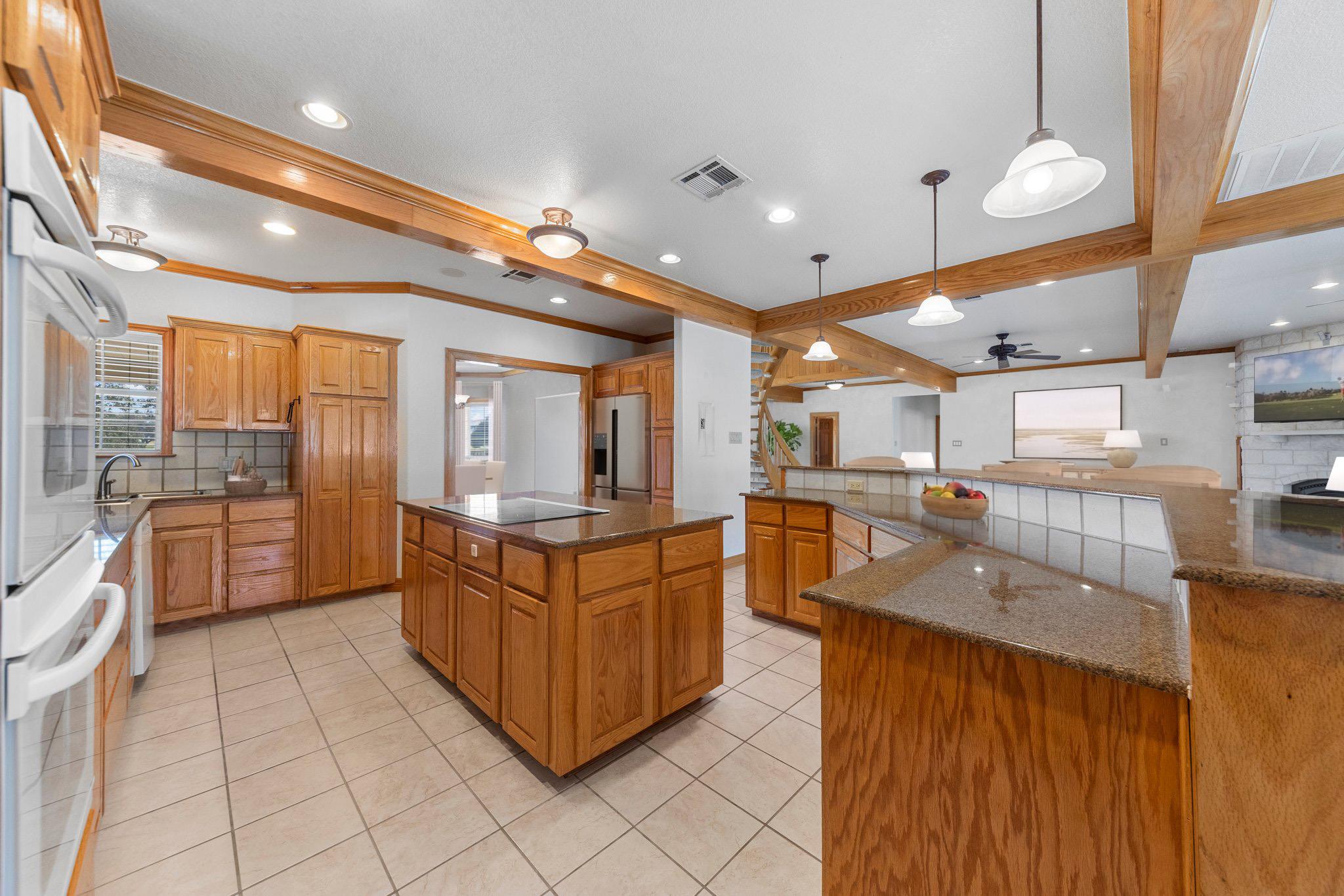 8300 Money Pit Rd, Killeen, TX 76542